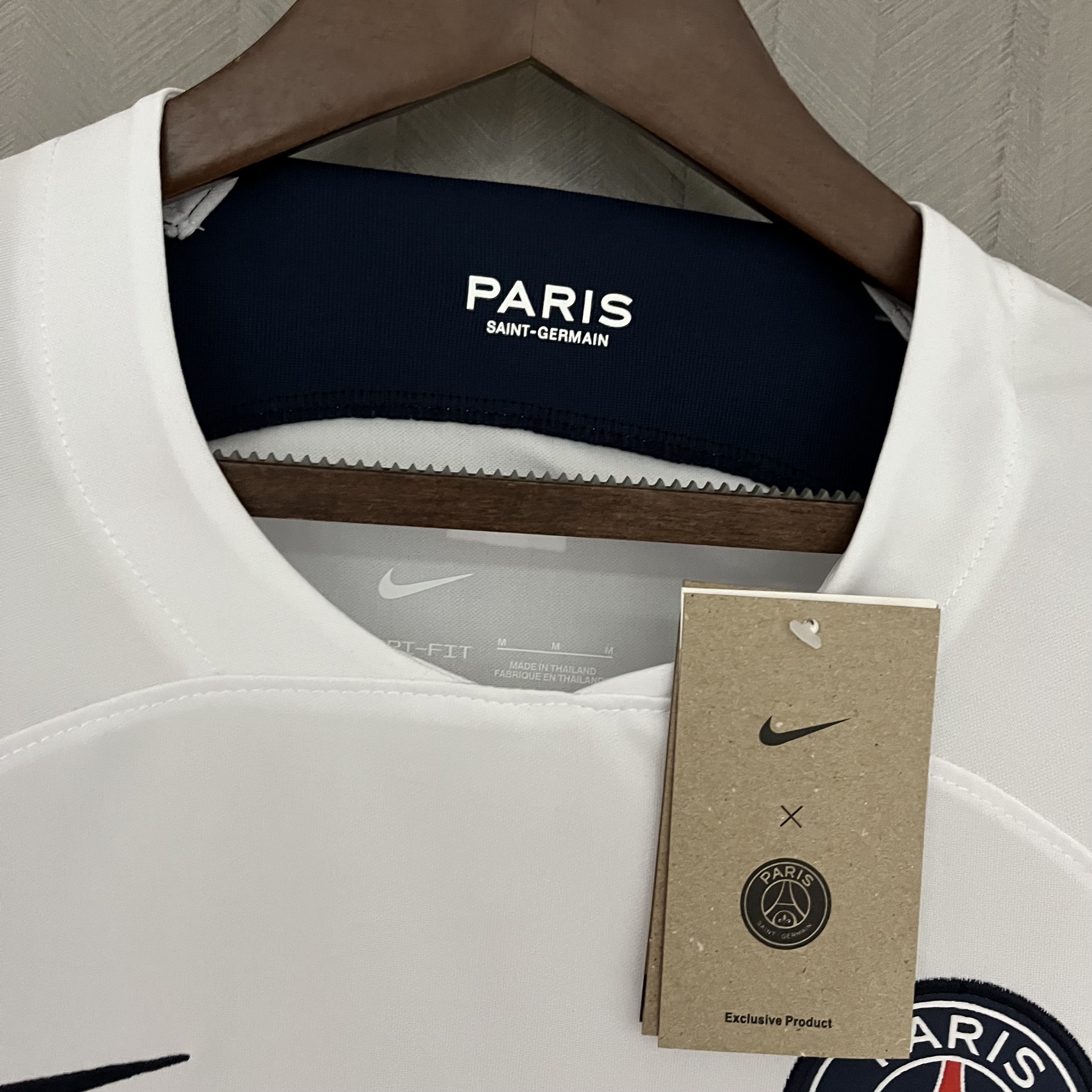 Paris Saint-Germain 2023/24 Mens Away Jersey