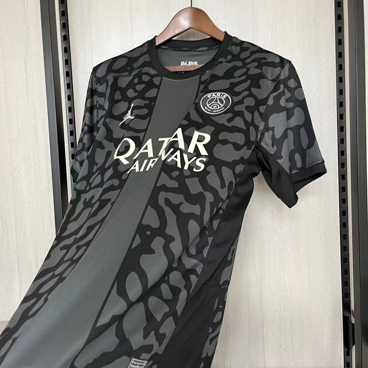 Paris Saint-Germain 2023/24 Mens Third Jersey