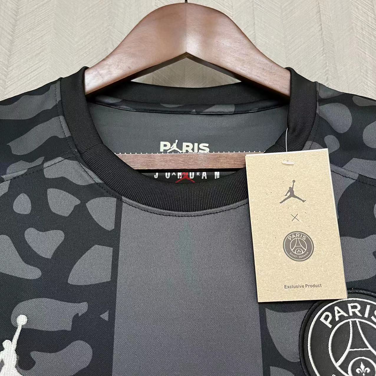 Paris Saint-Germain 2023/24 Mens Third Jersey