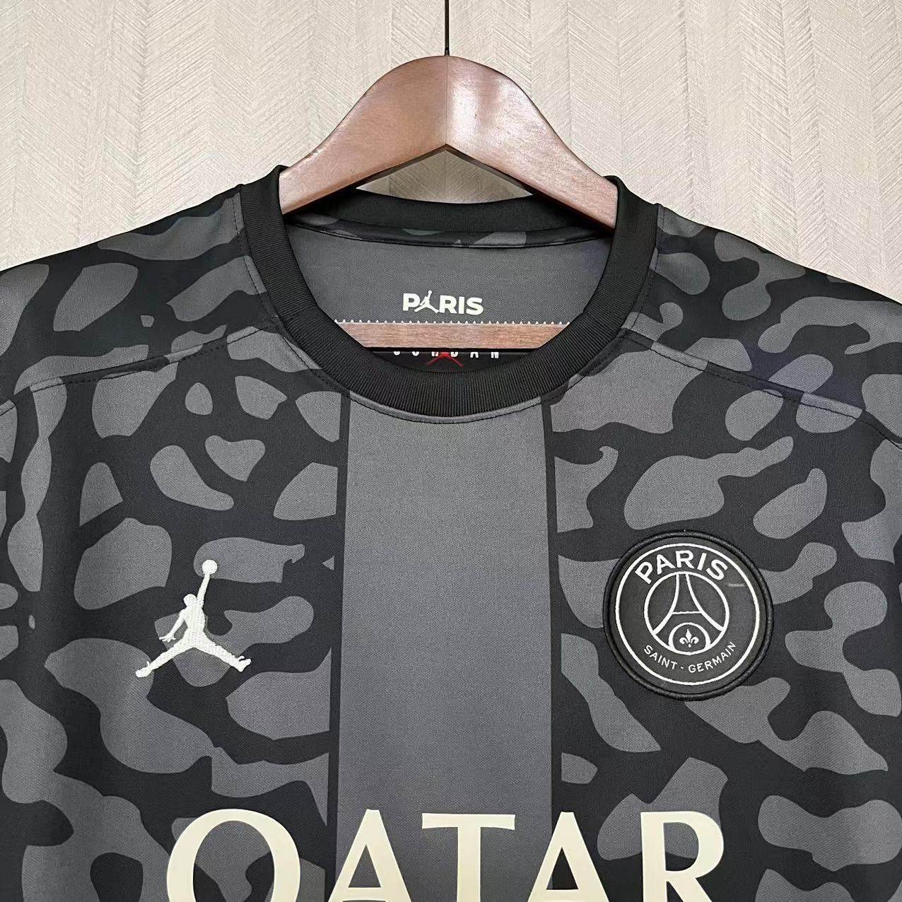 Paris Saint-Germain 2023/24 Mens Third Jersey