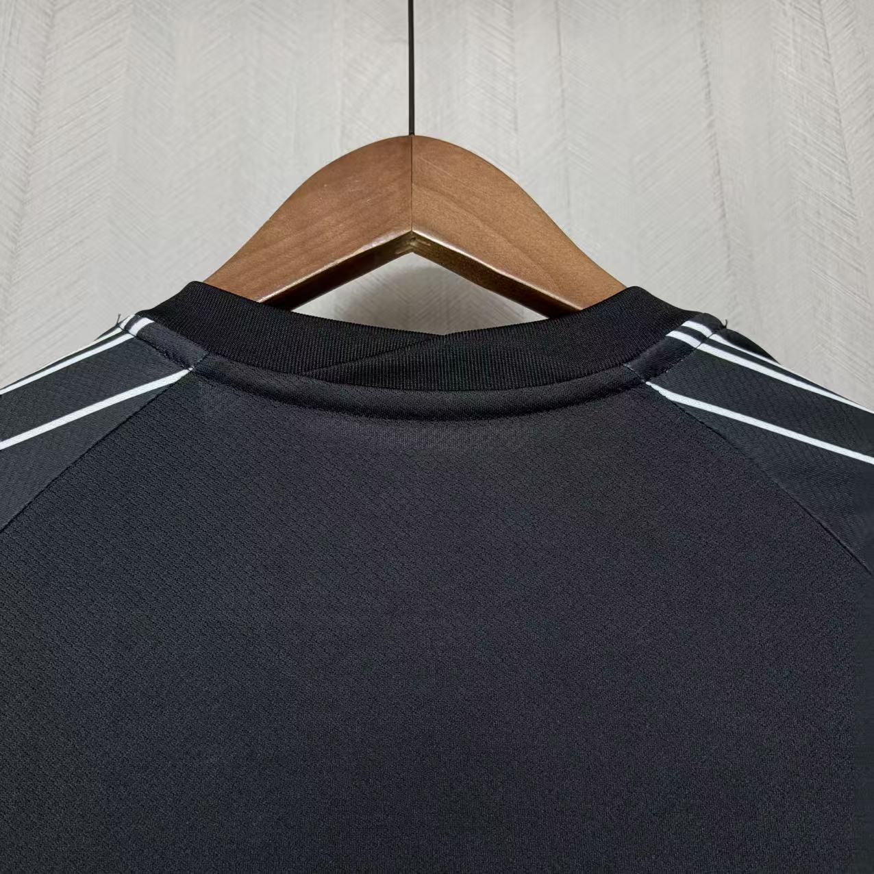 Paris Saint-Germain 2025/26 Mens Black Jersey
