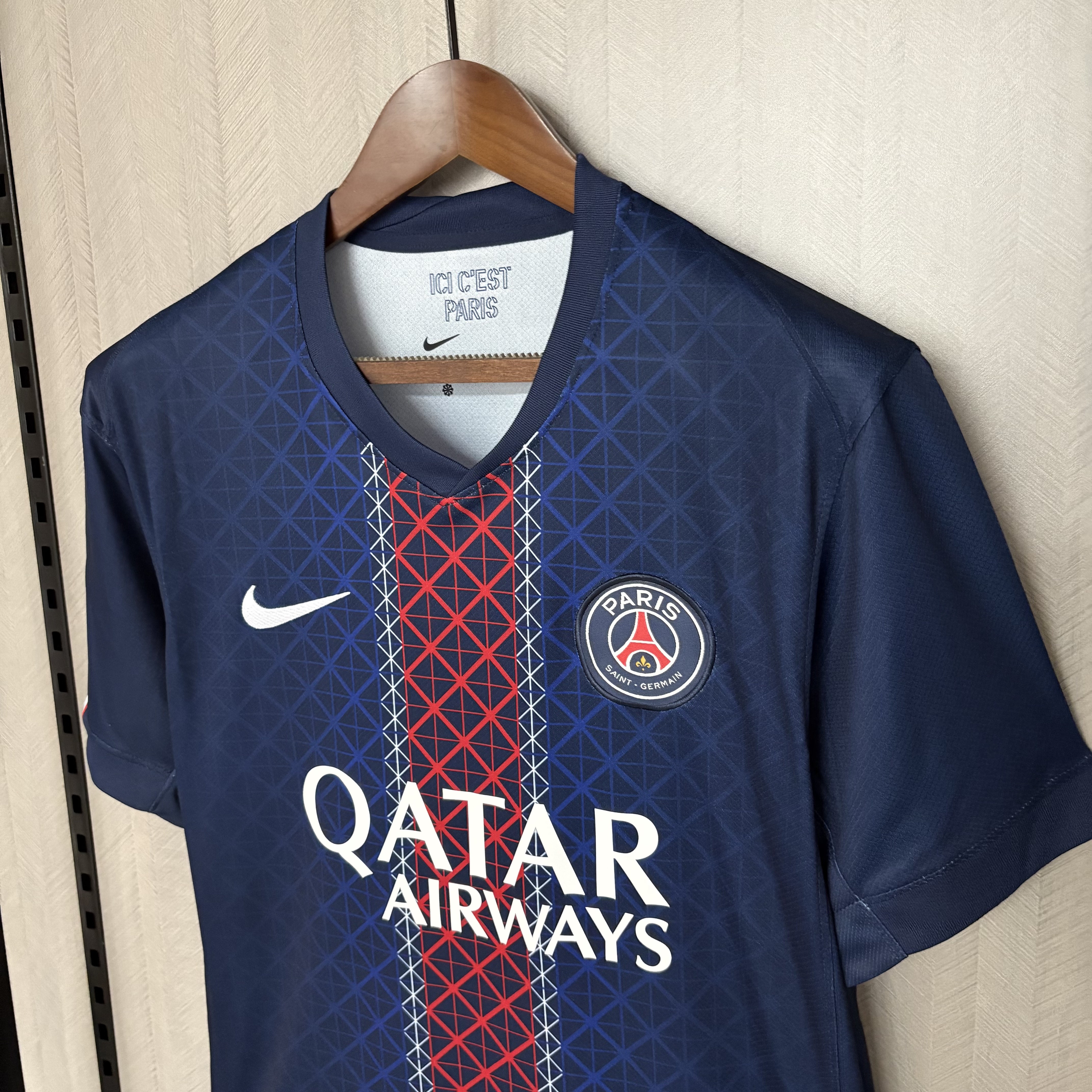 Paris Saint-Germain 2025/26 Mens Home Jersey