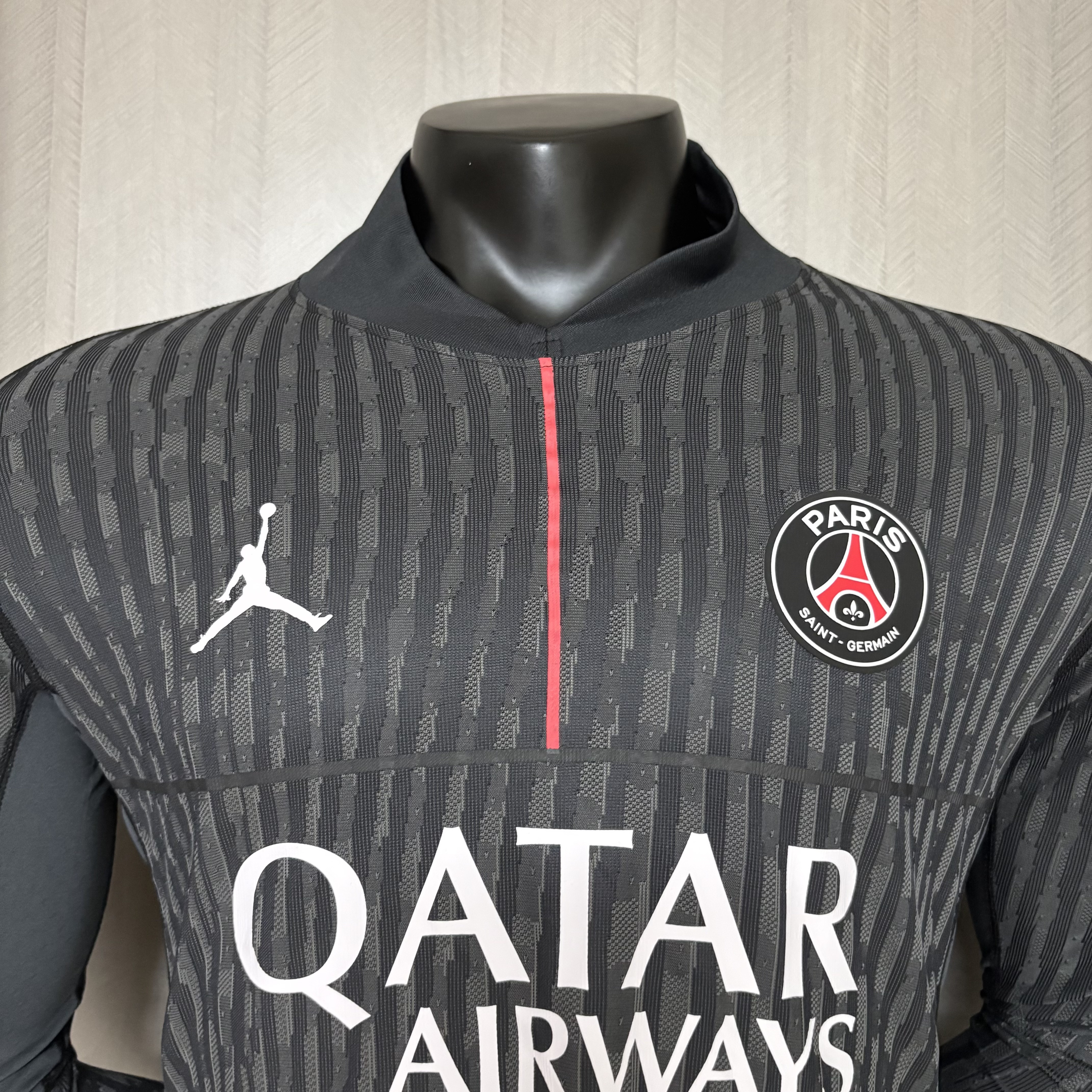 Paris Saint-Germain 2025/26 Mens Player Version Long Sleeve Fourth Jersey