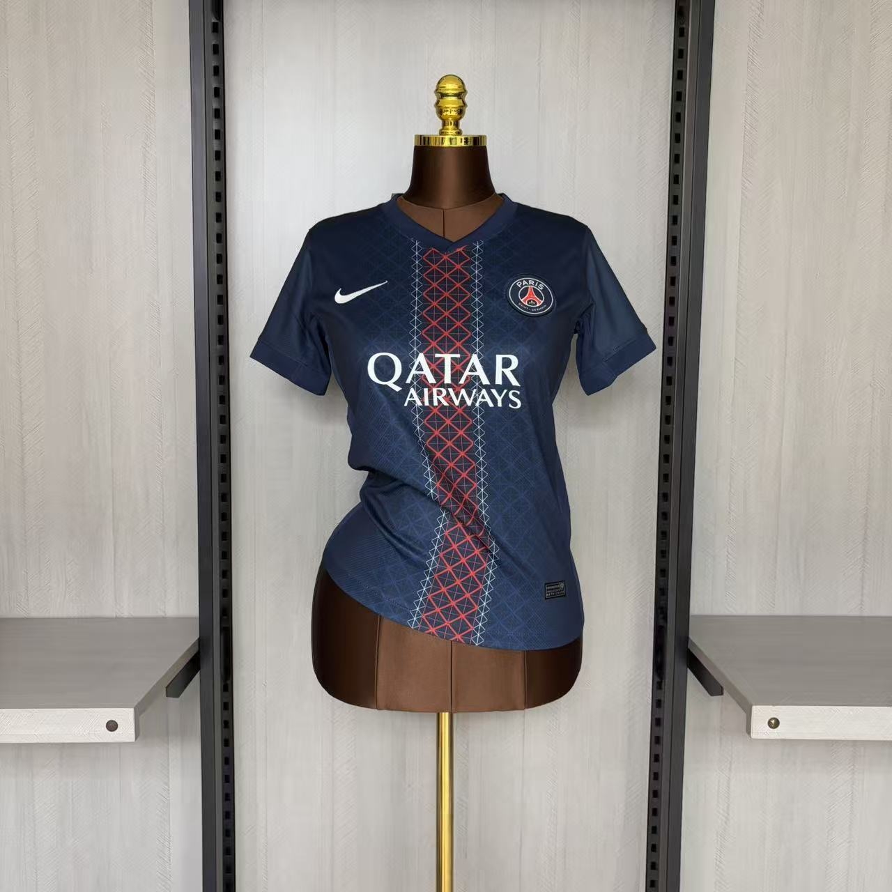 Paris Saint-Germain 2025/26 Womens Home Jersey