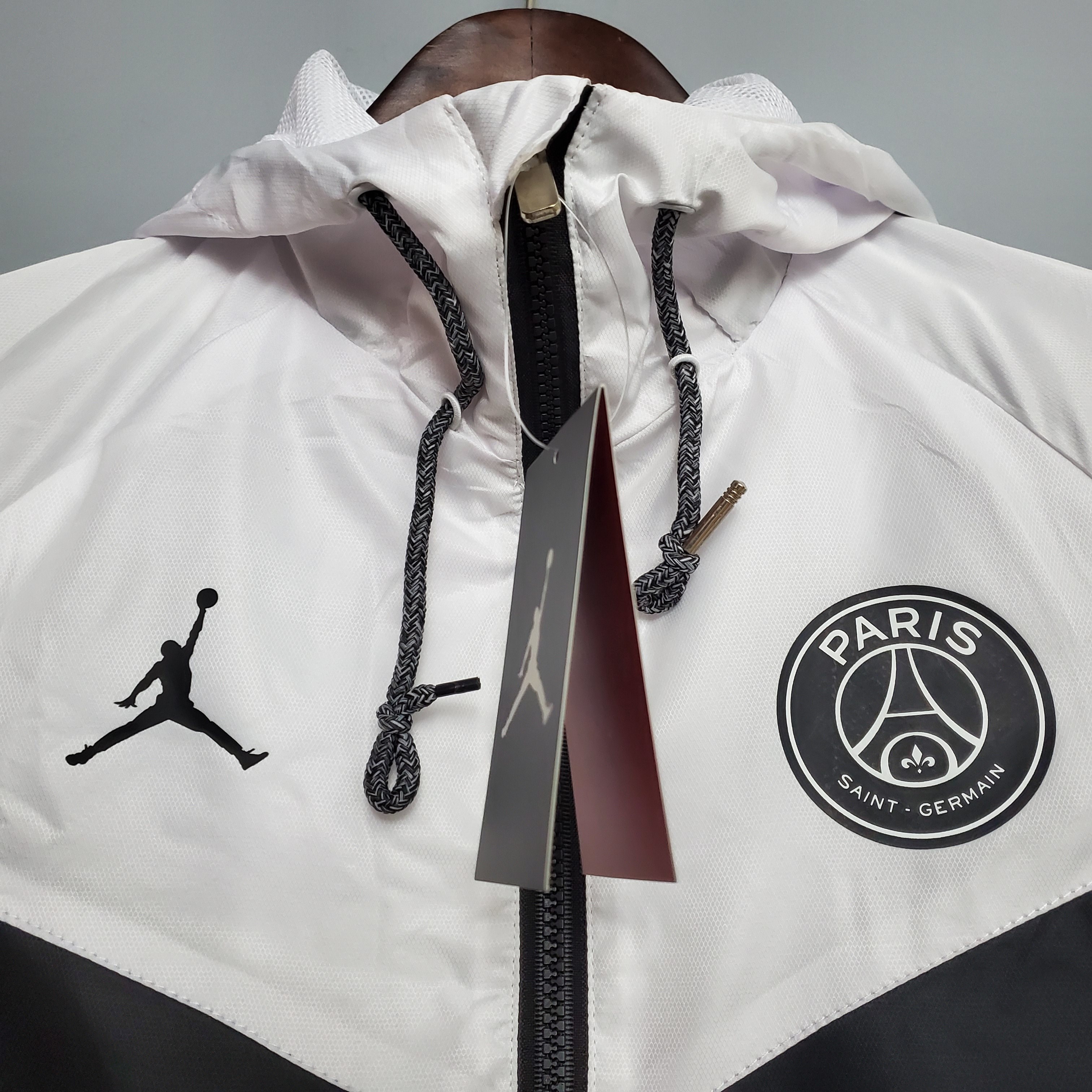 Paris Saint-Germain Mens Classic Black/White Windbreaker Jacket