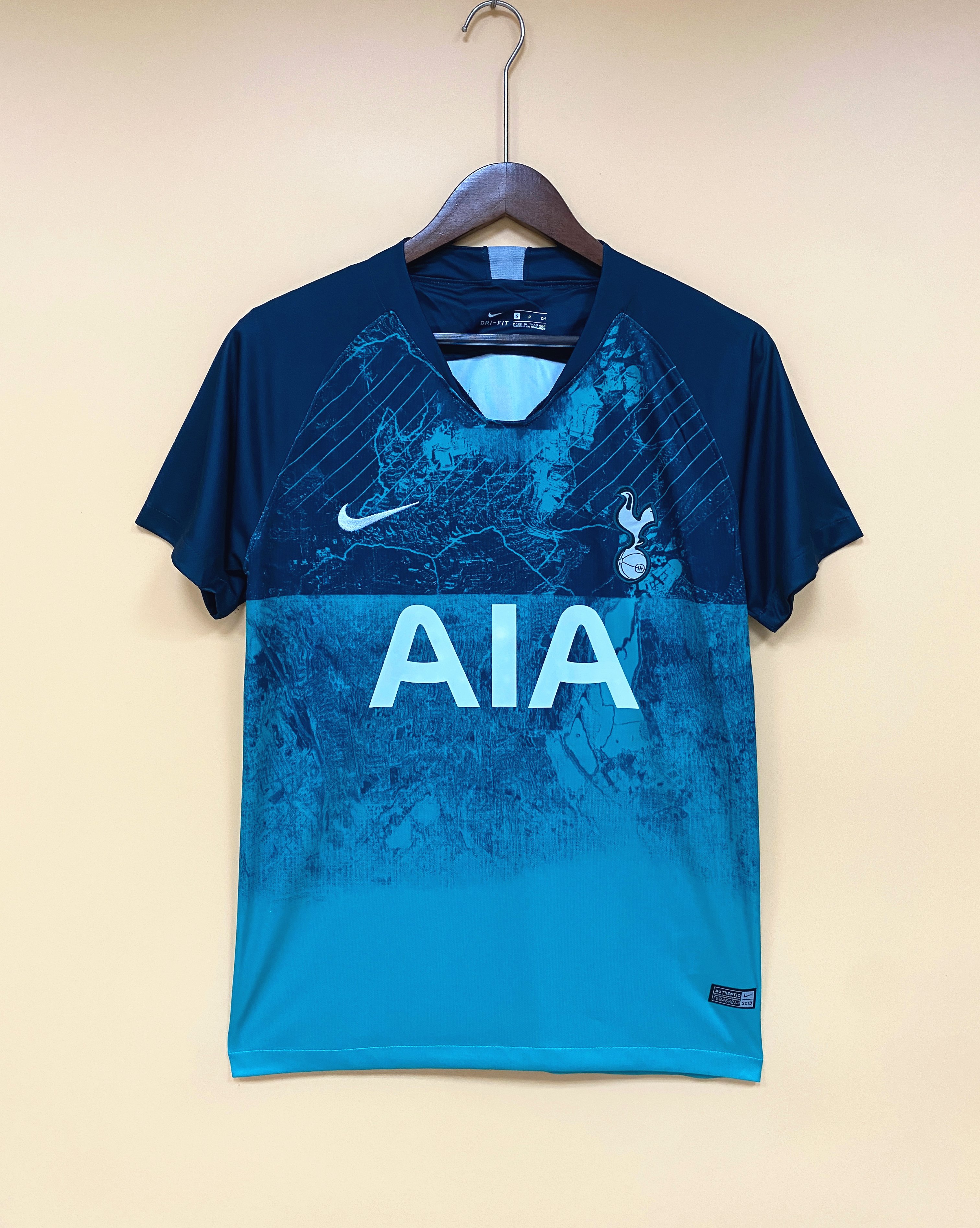 Tottenham Hotspur 2018/19 Mens Retro Third Jersey