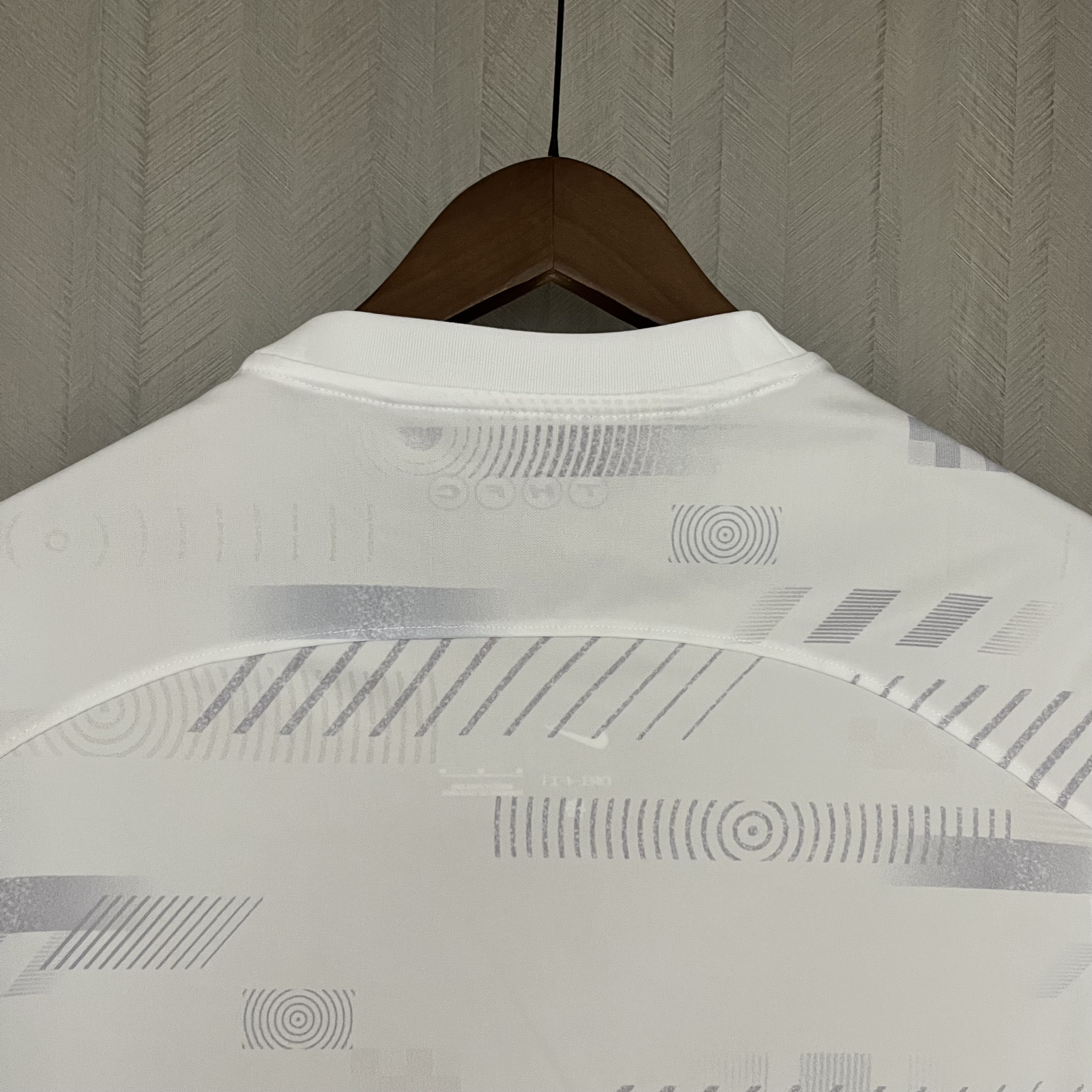 Tottenham Hotspur 2023/24 Mens Home Jersey