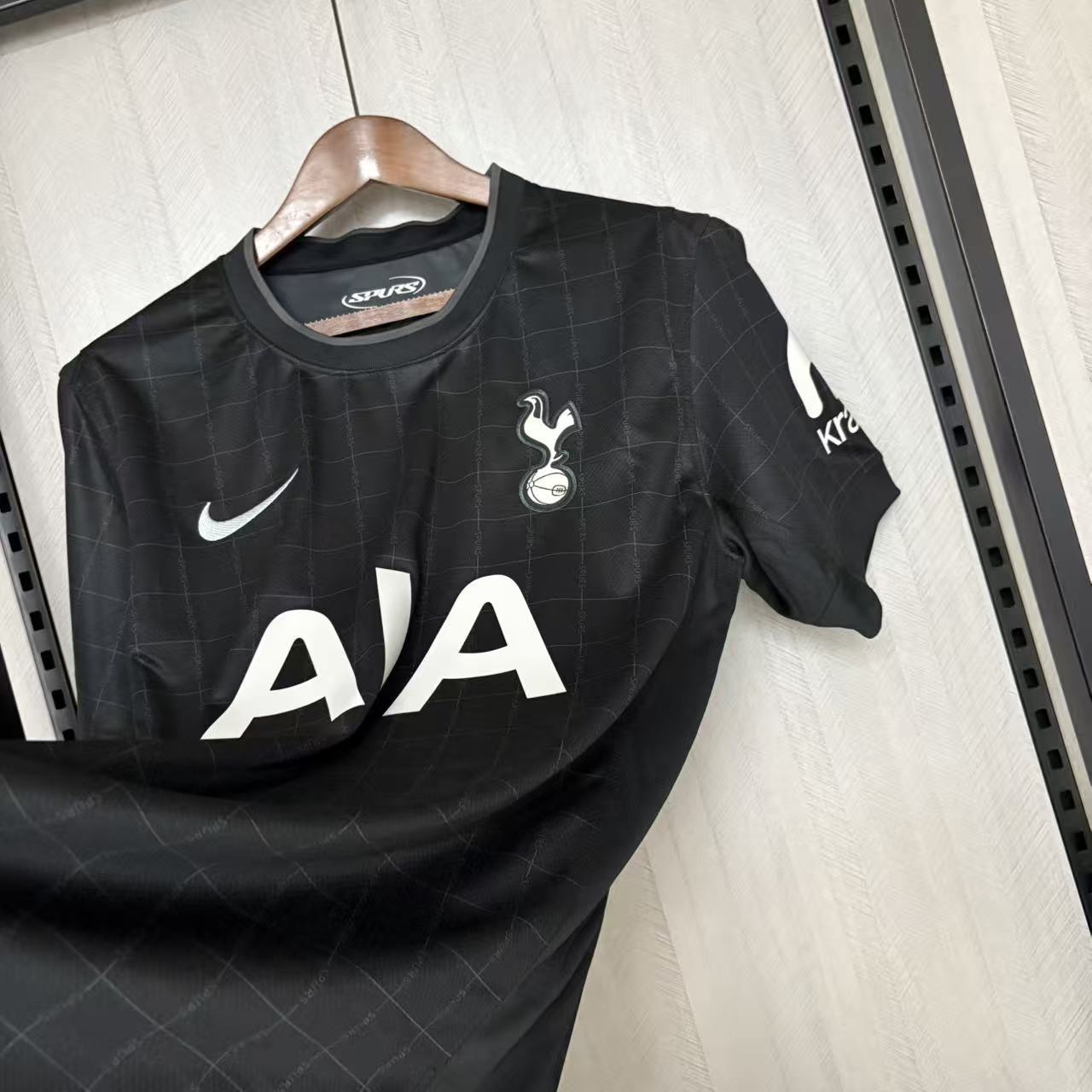 Tottenham Hotspur 2025/26 Mens Away Jersey