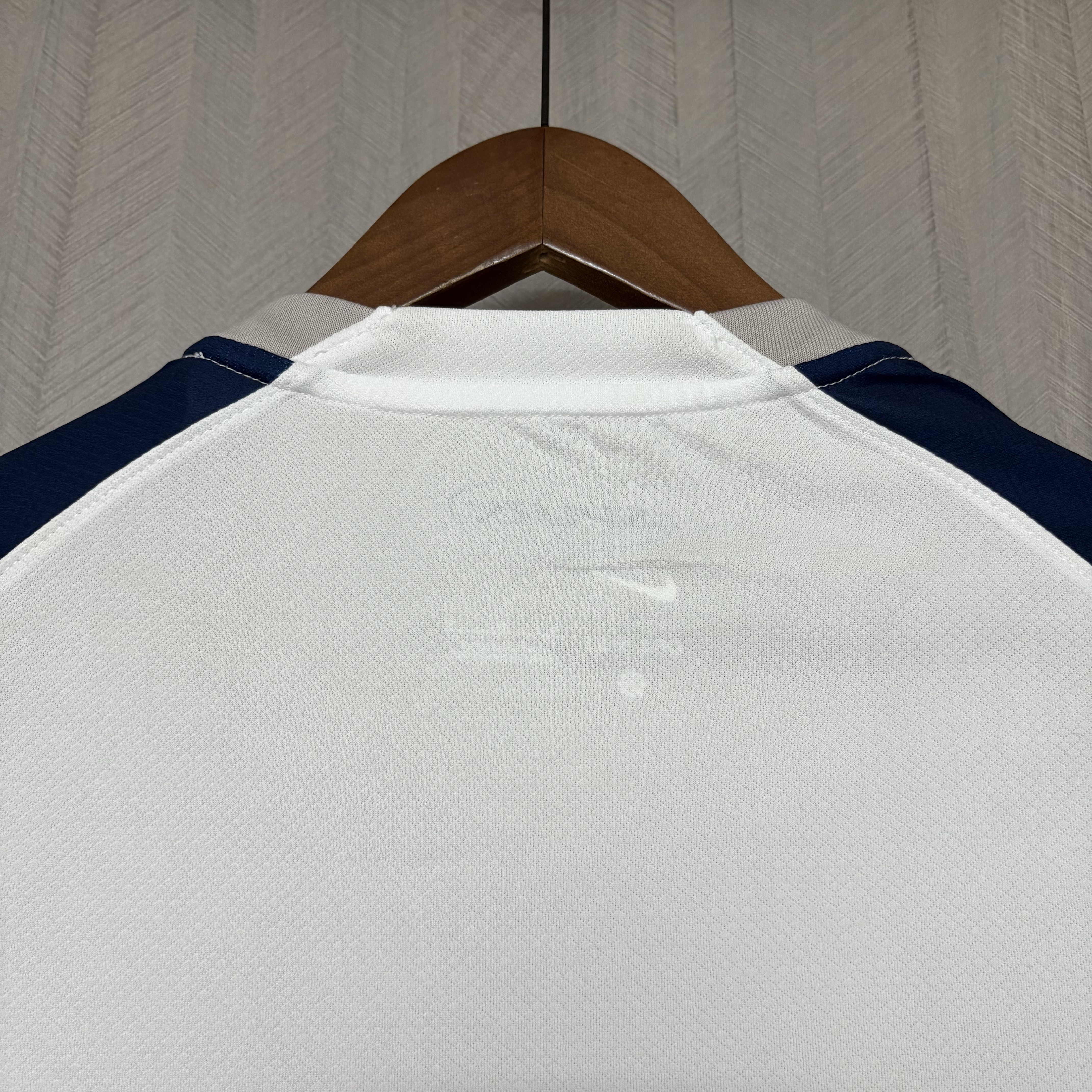 Tottenham Hotspur 2025/26 Mens Home Jersey