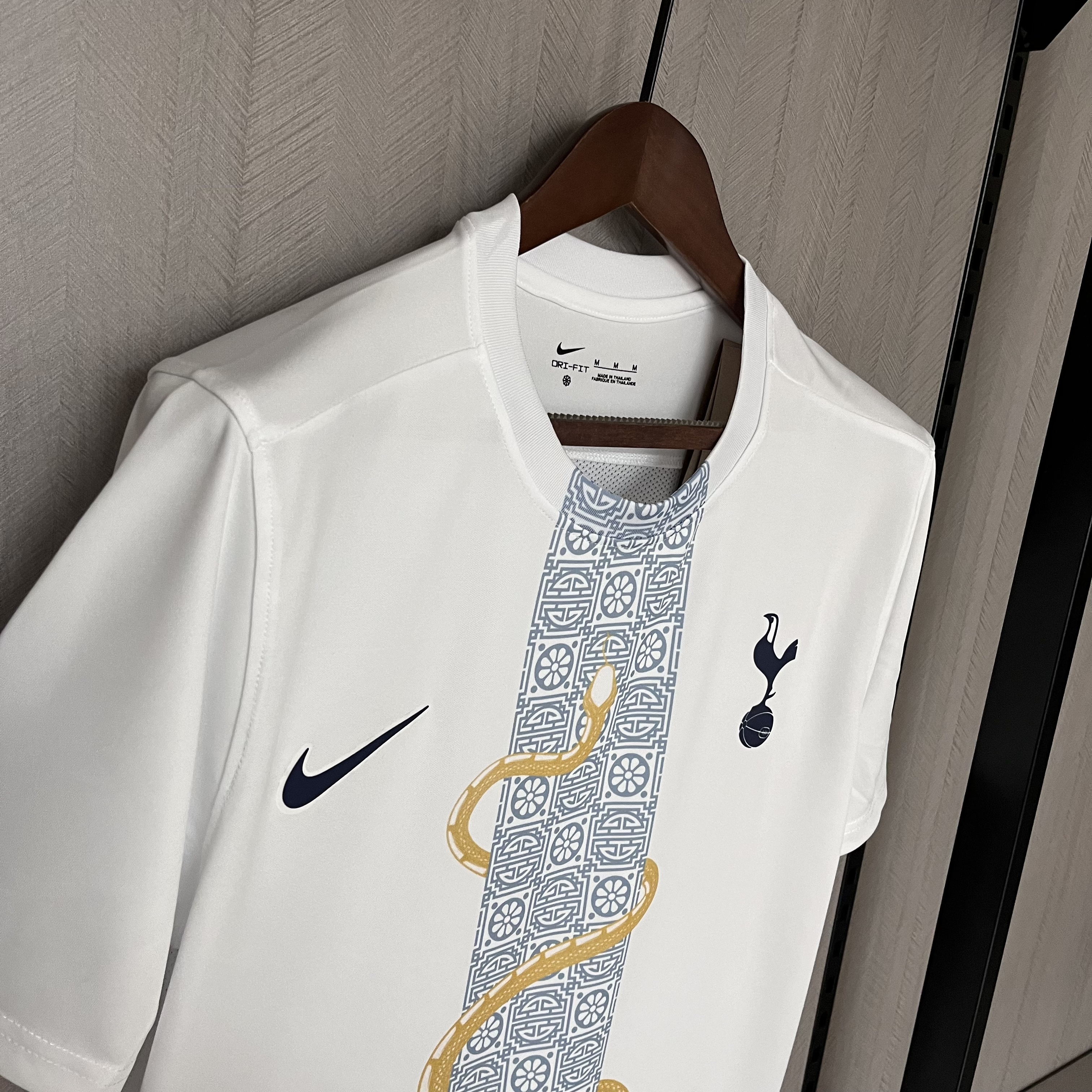 Tottenham Hotspur 2025/26 Mens White Jersey