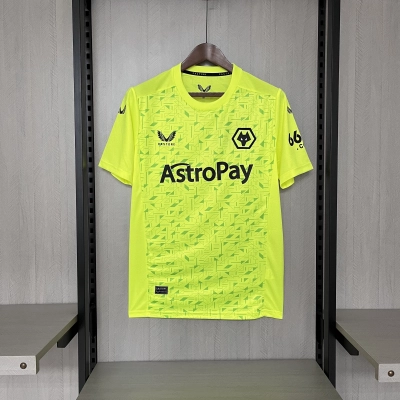 Wolverhampton Wanderers 2023/24 Mens England Goalkeeper Jersey 01