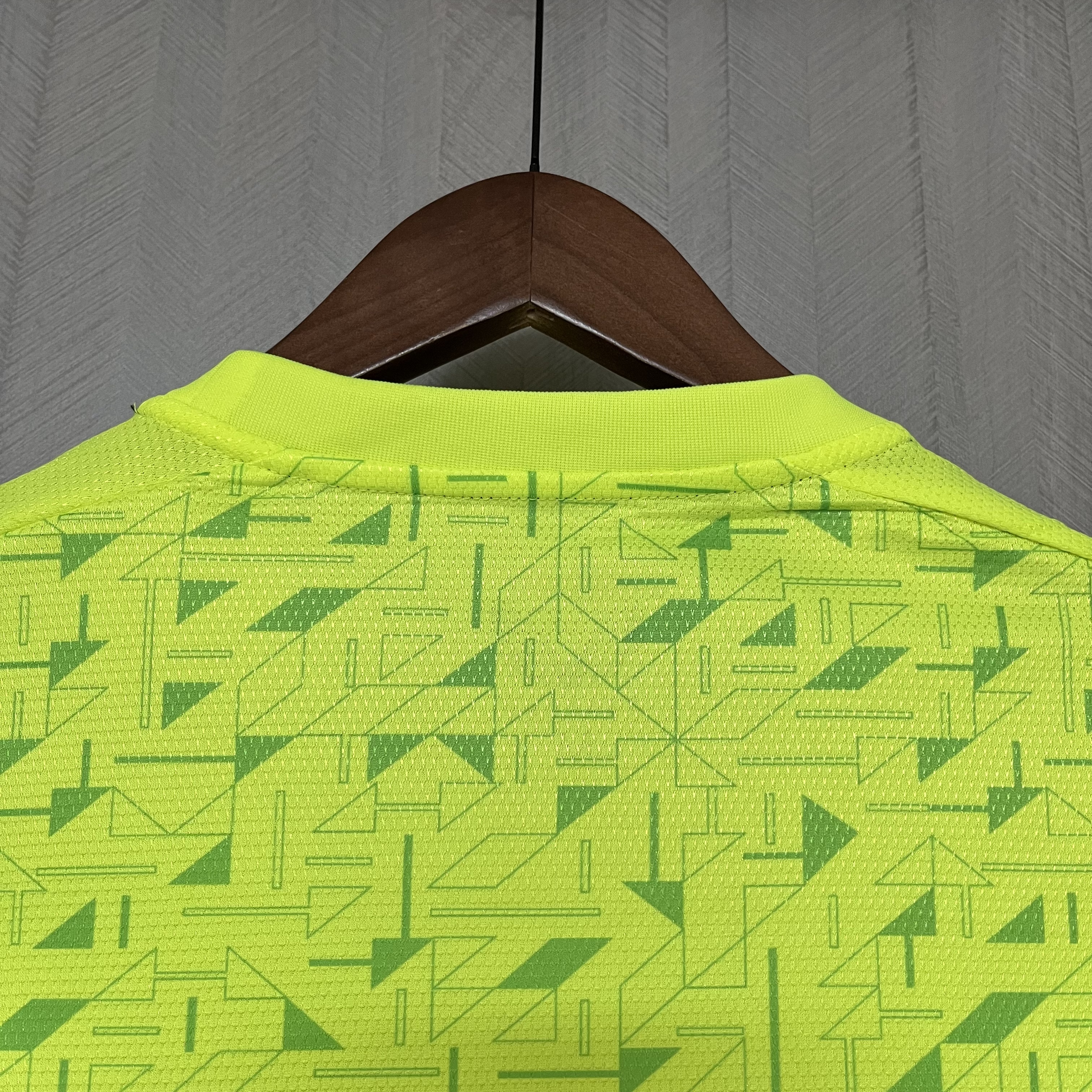 Wolverhampton Wanderers 2023/24 Mens England Goalkeeper Jersey