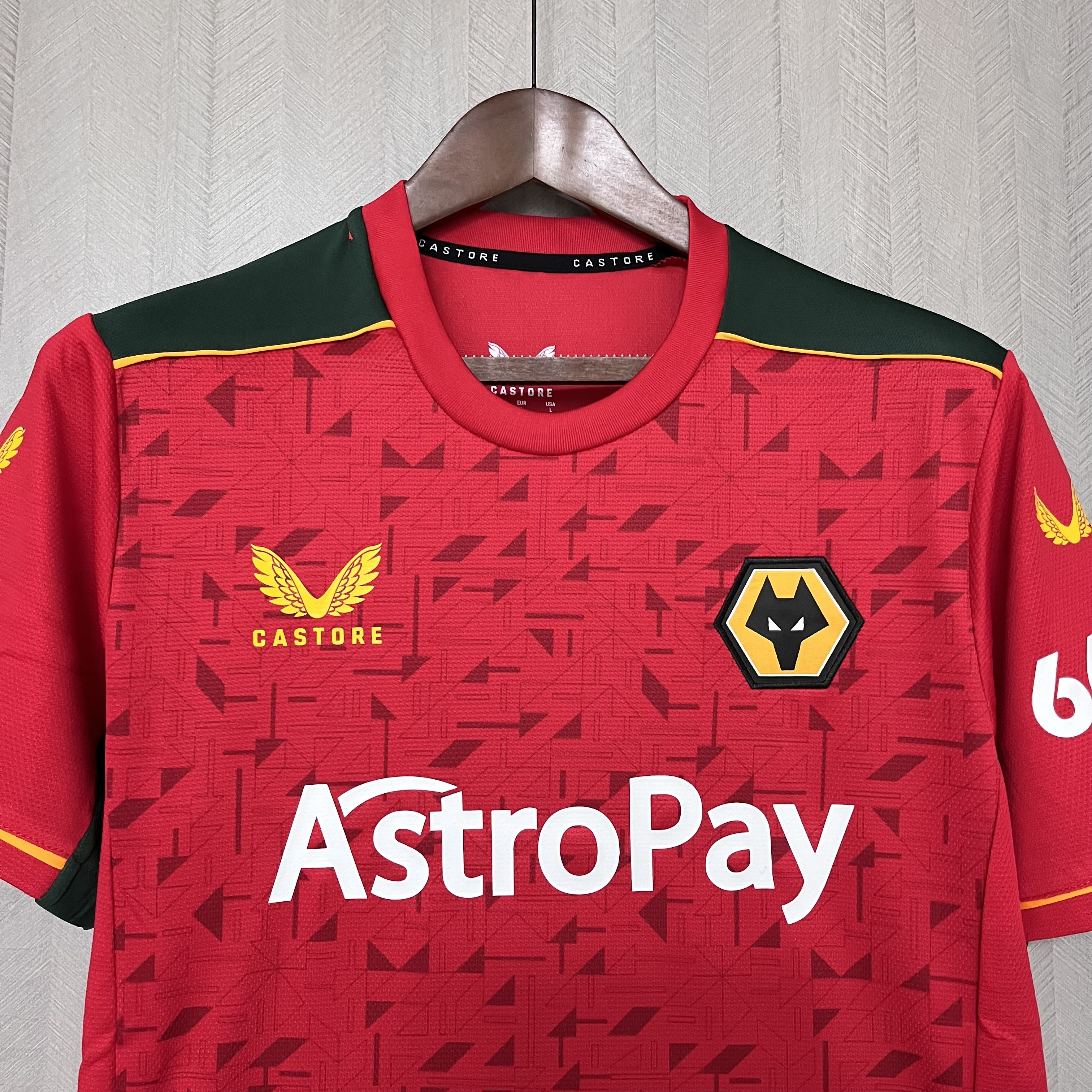 Wolverhampton Wanderers 2023/24 Mens Red Goalkeeper Jersey