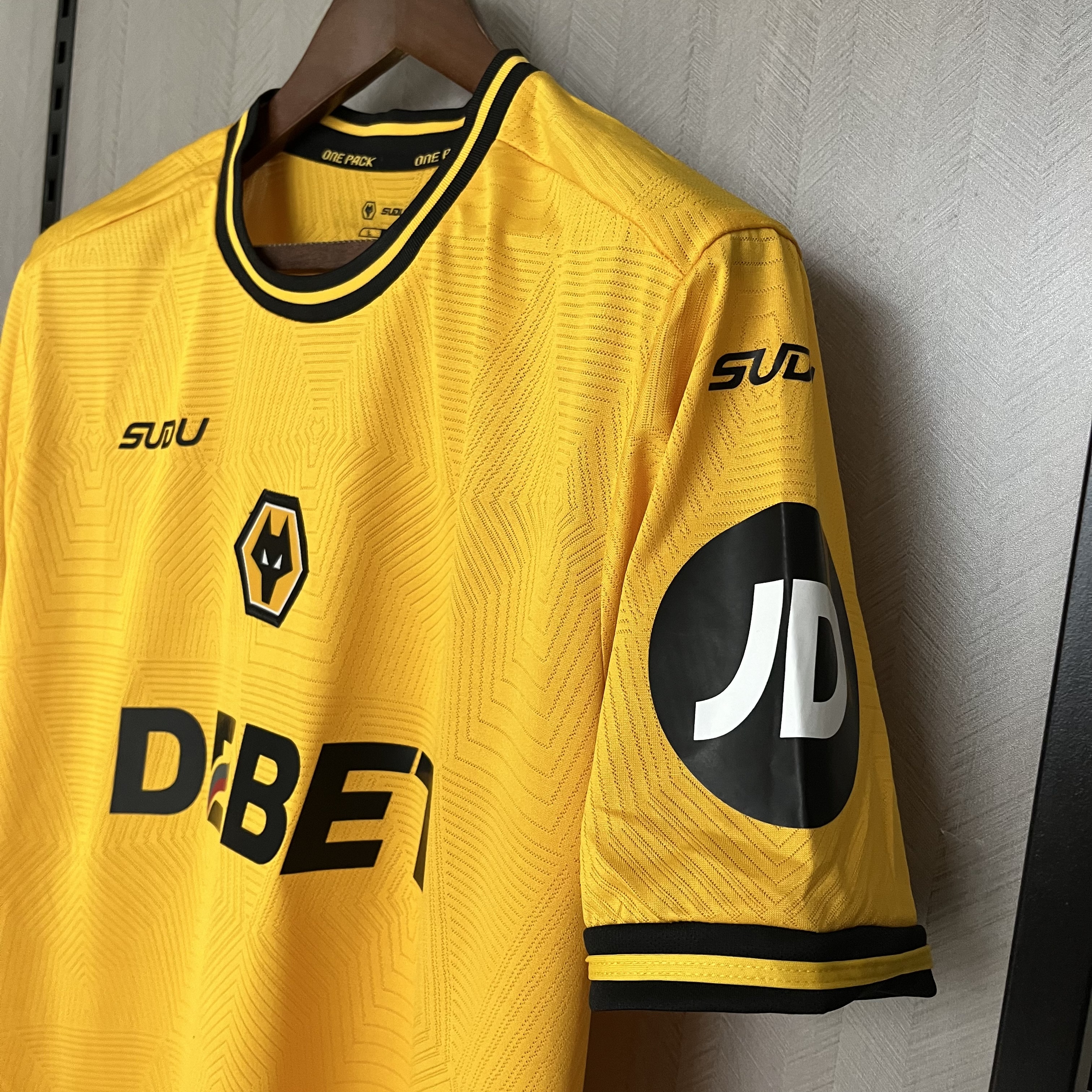 Wolverhampton Wanderers 2024/25 Mens Home Jersey