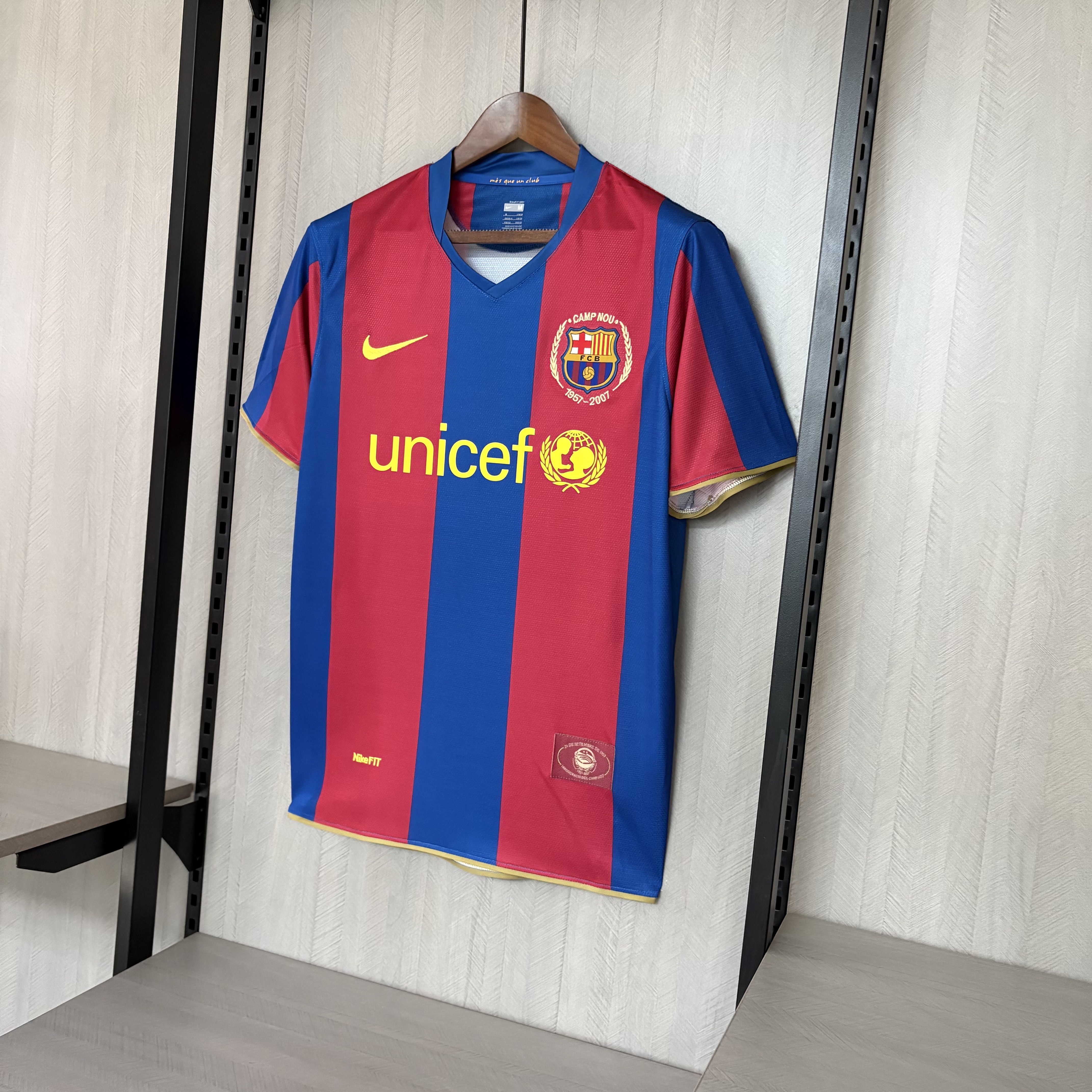 Barcelona 07/08 Mens Retro Home Jersey