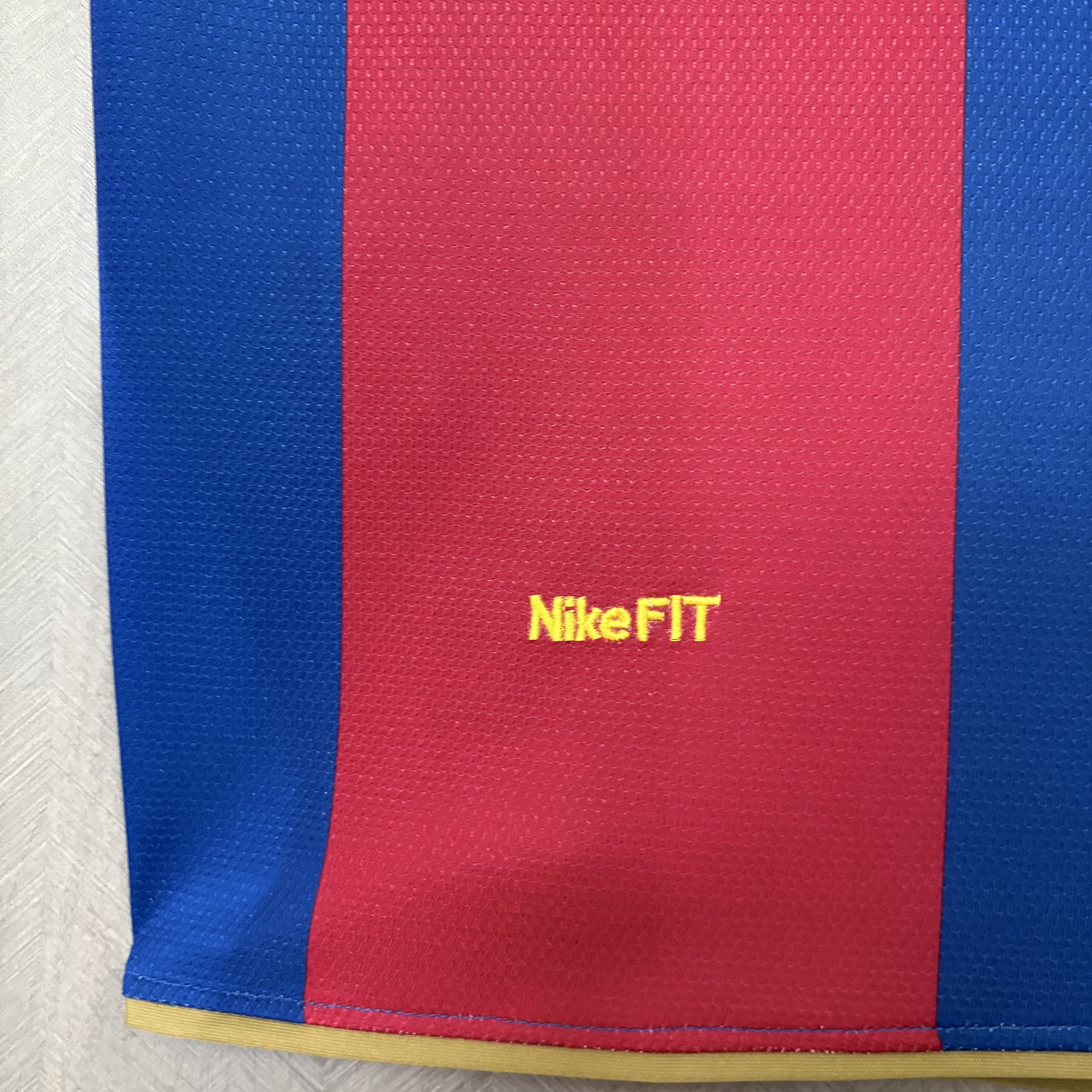 Barcelona 07/08 Mens Retro Home Jersey