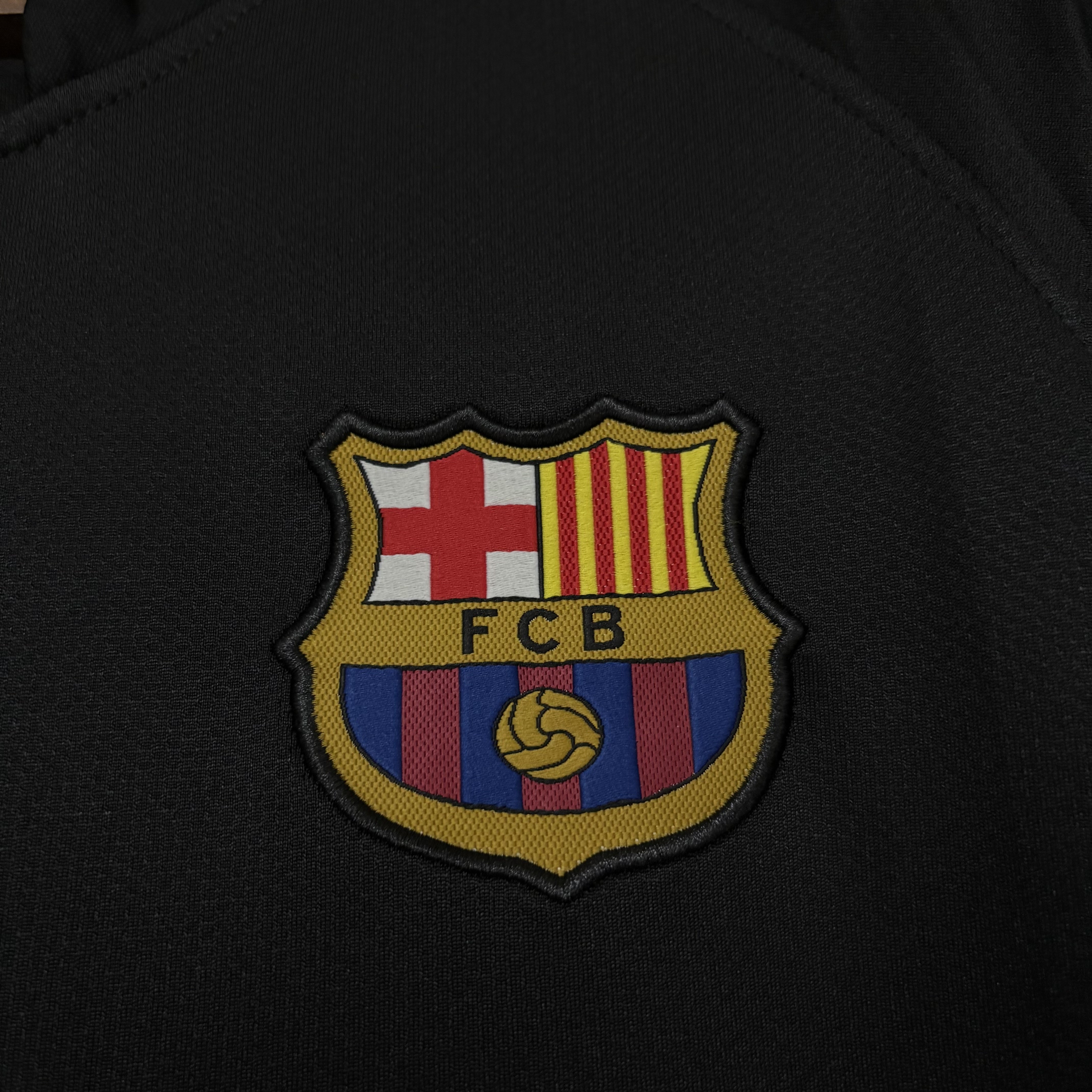 Barcelona 10/11 Mens Retro Away Design 2 Jersey