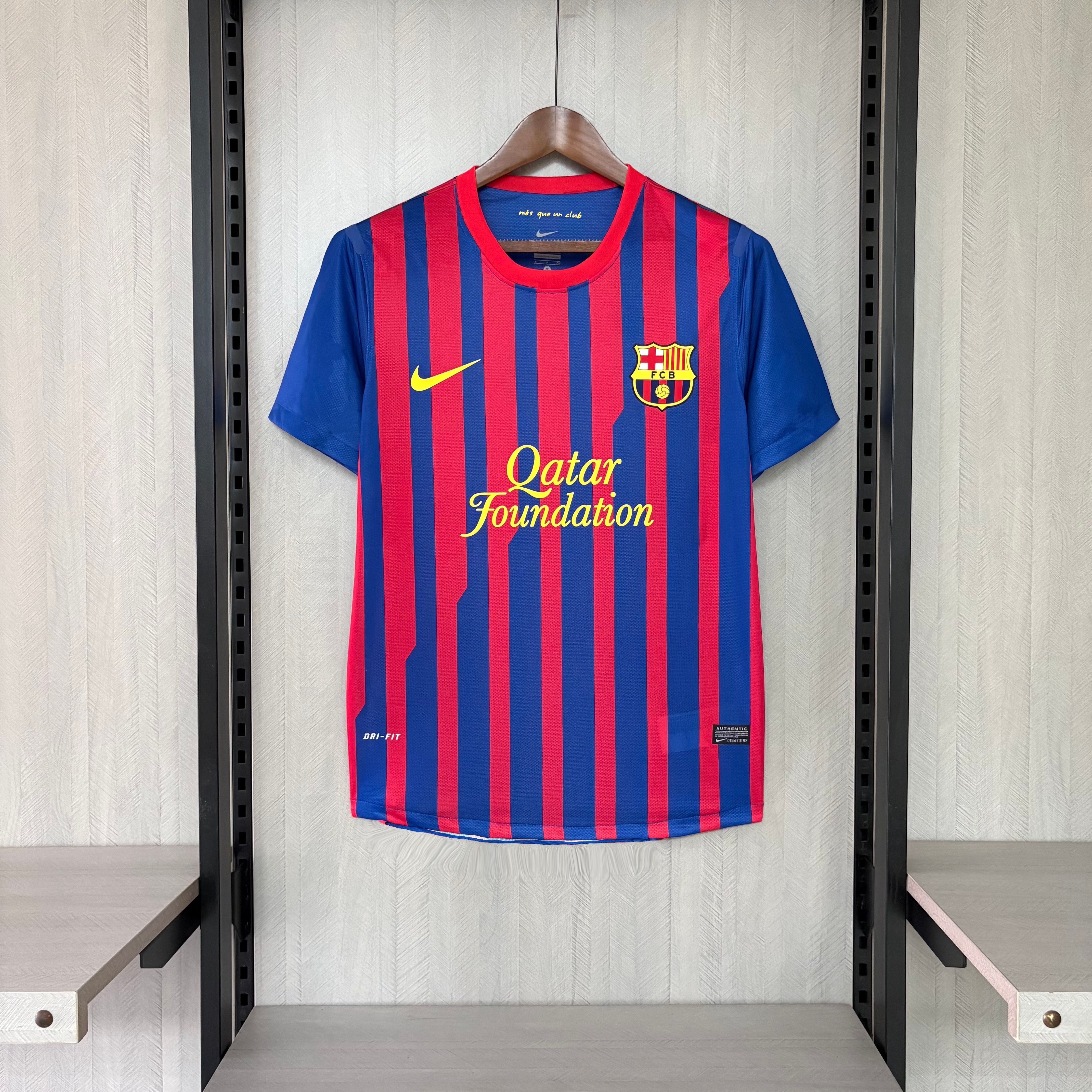 Barcelona 11/12 Mens Retro Home Design 2 Jersey