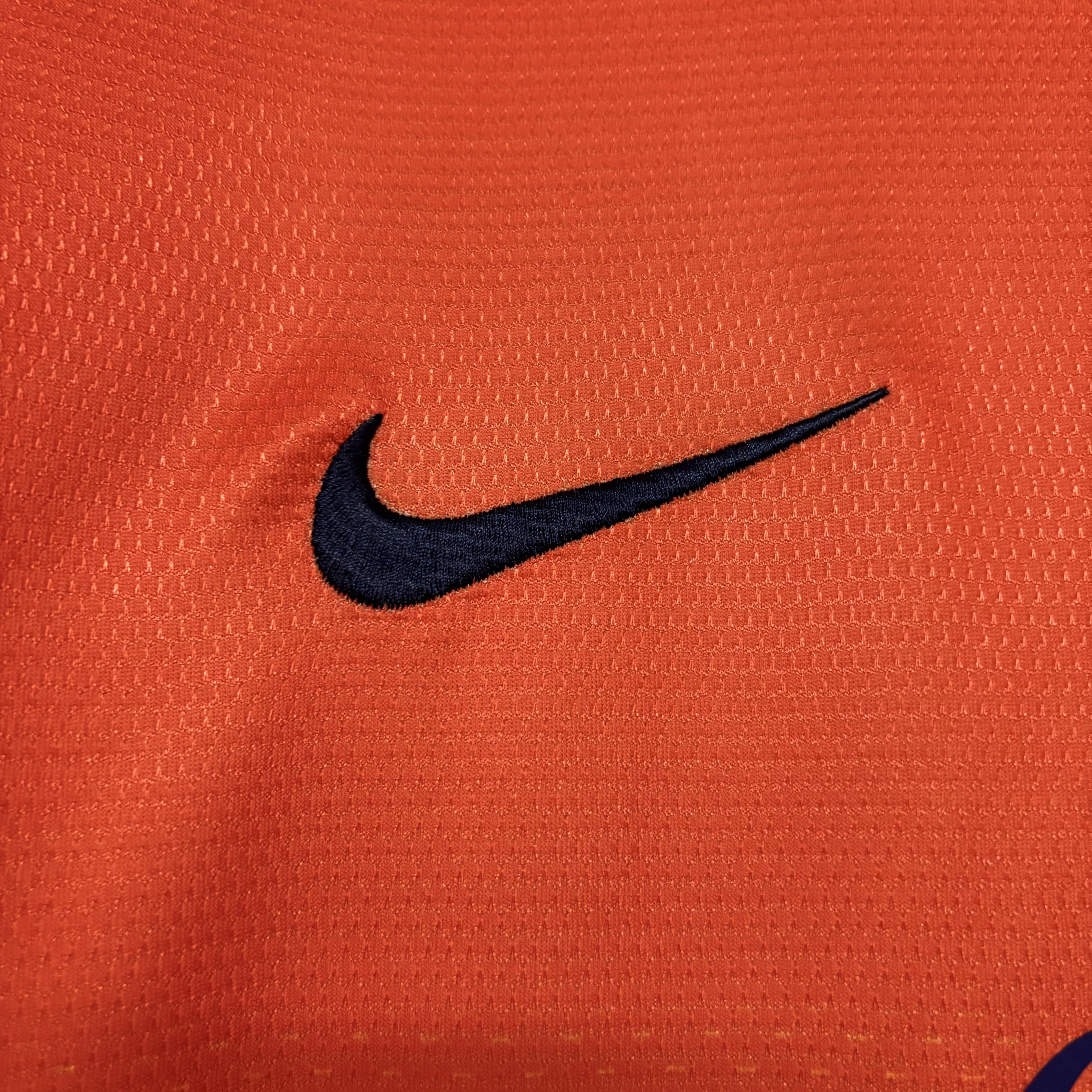 Barcelona 12/13 Mens Retro Away Kit