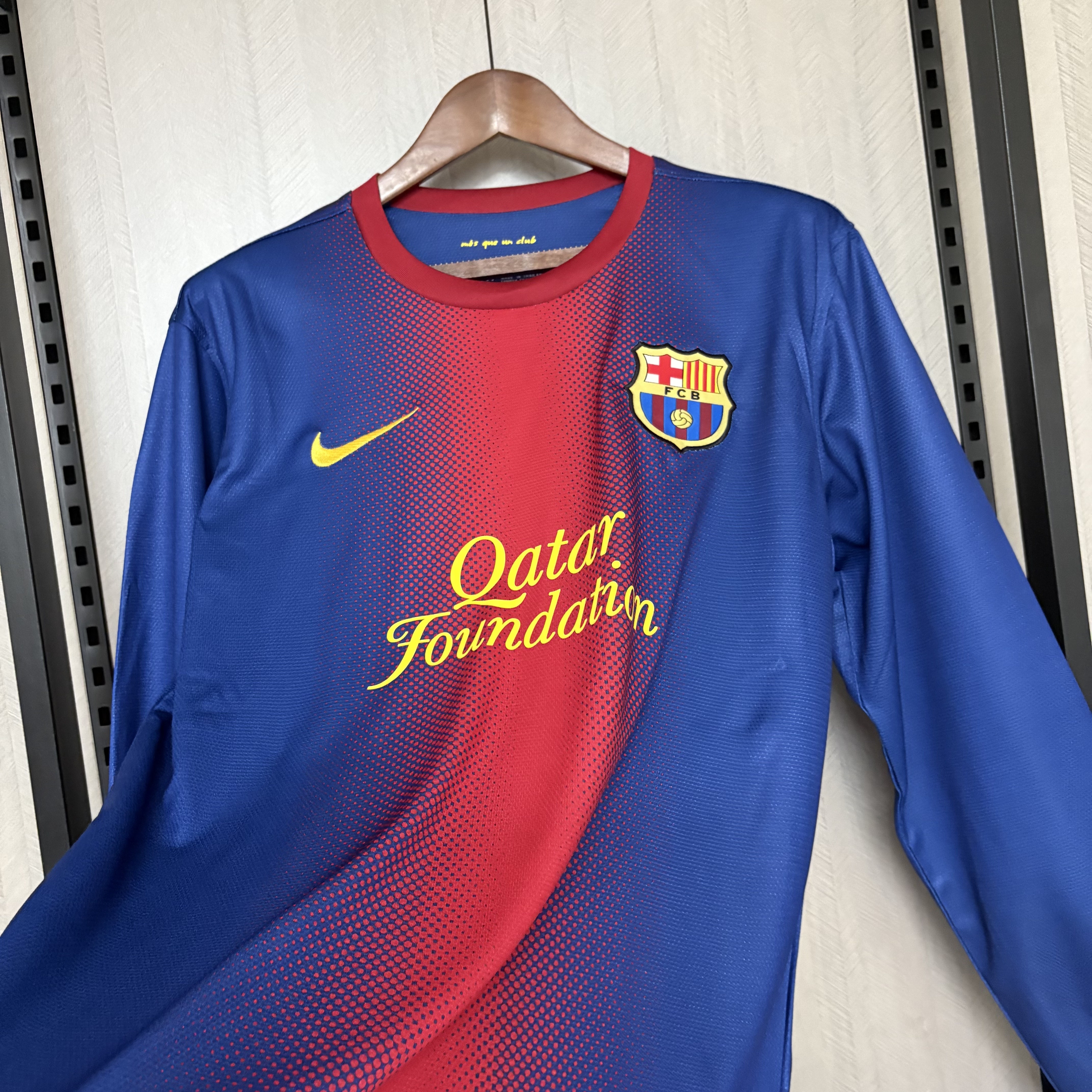 Barcelona 12/13 Mens Retro Long Sleeve Home Jersey