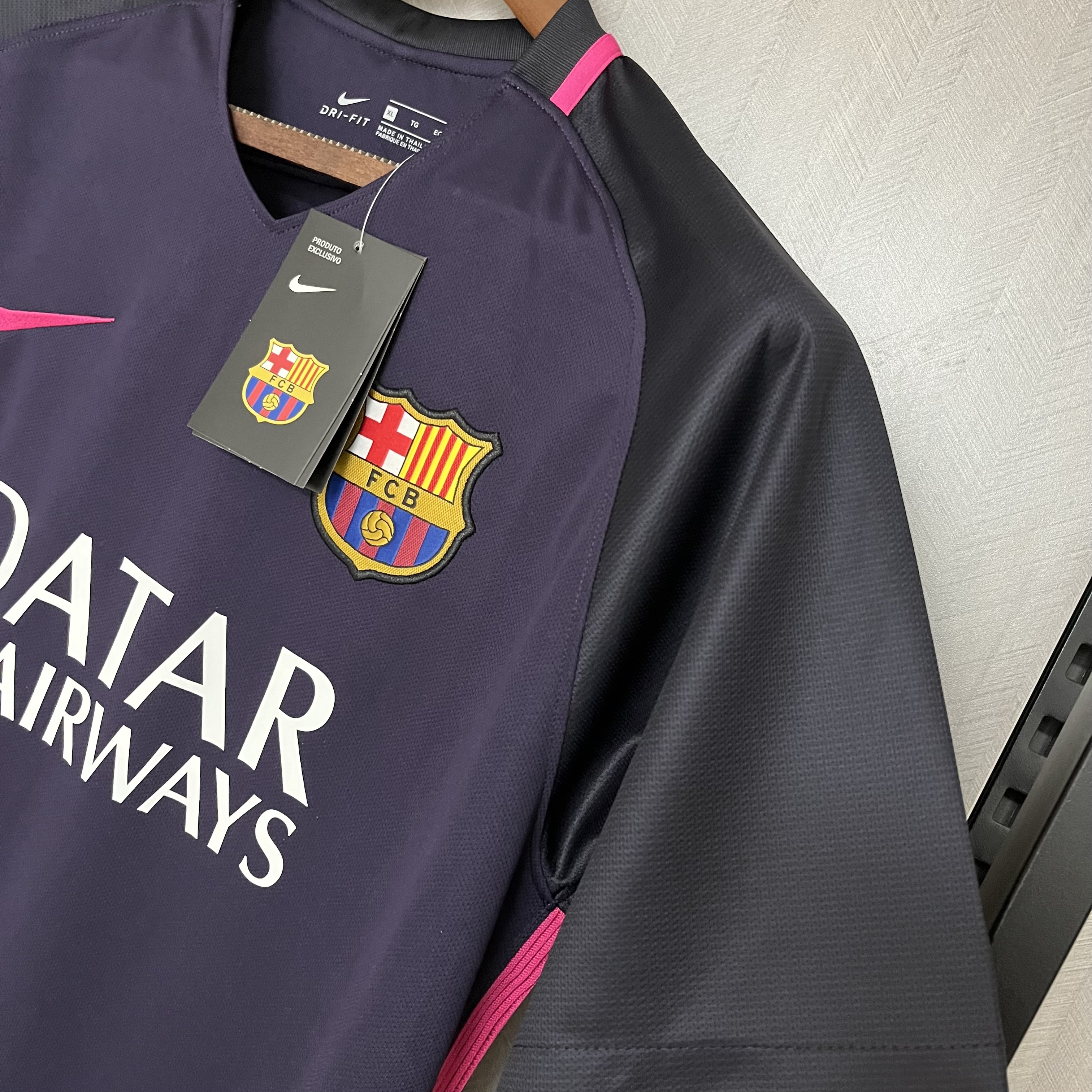 Barcelona 16/17 Mens Retro Away Jersey