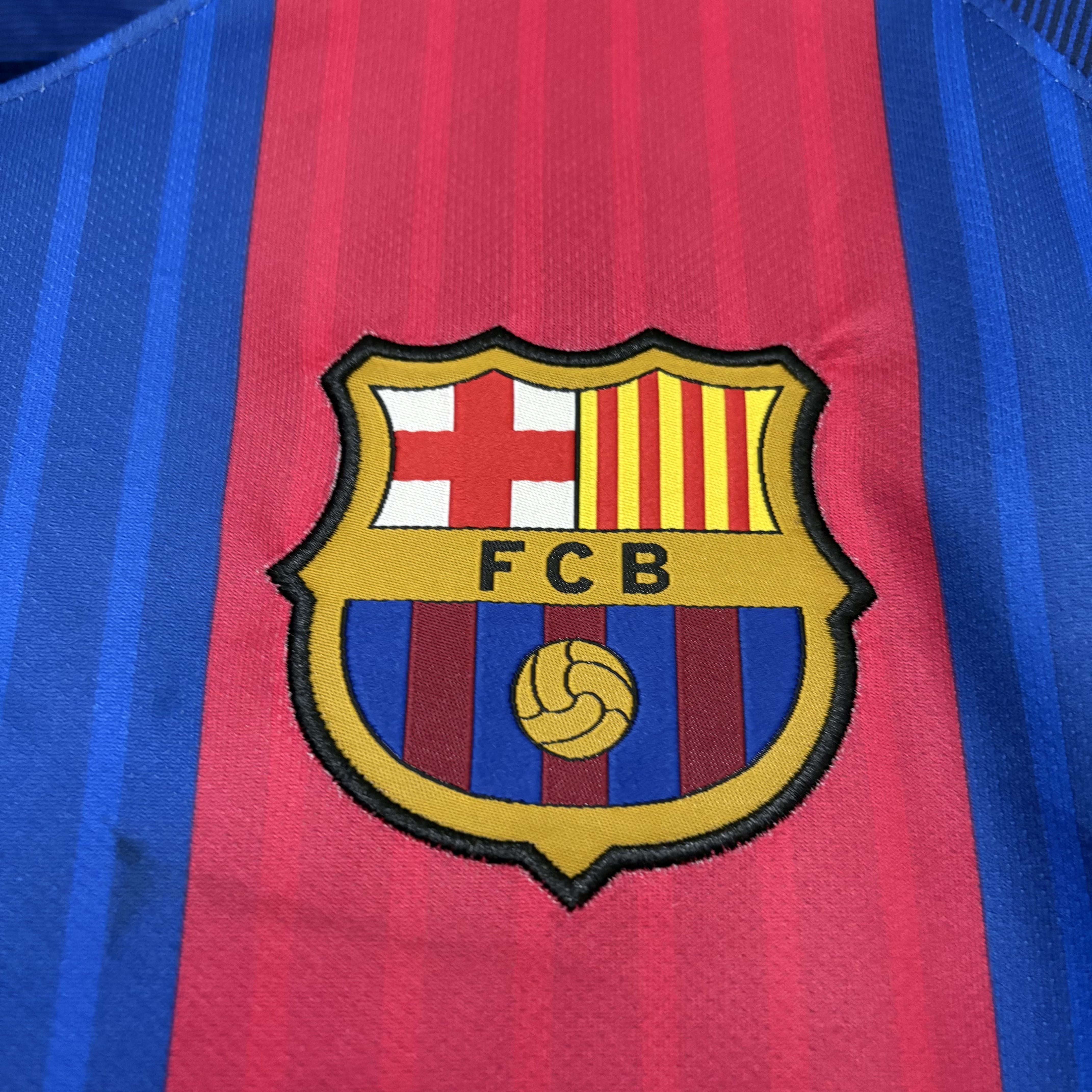 Barcelona 16/17 Mens Retro Home Design 2 Jersey