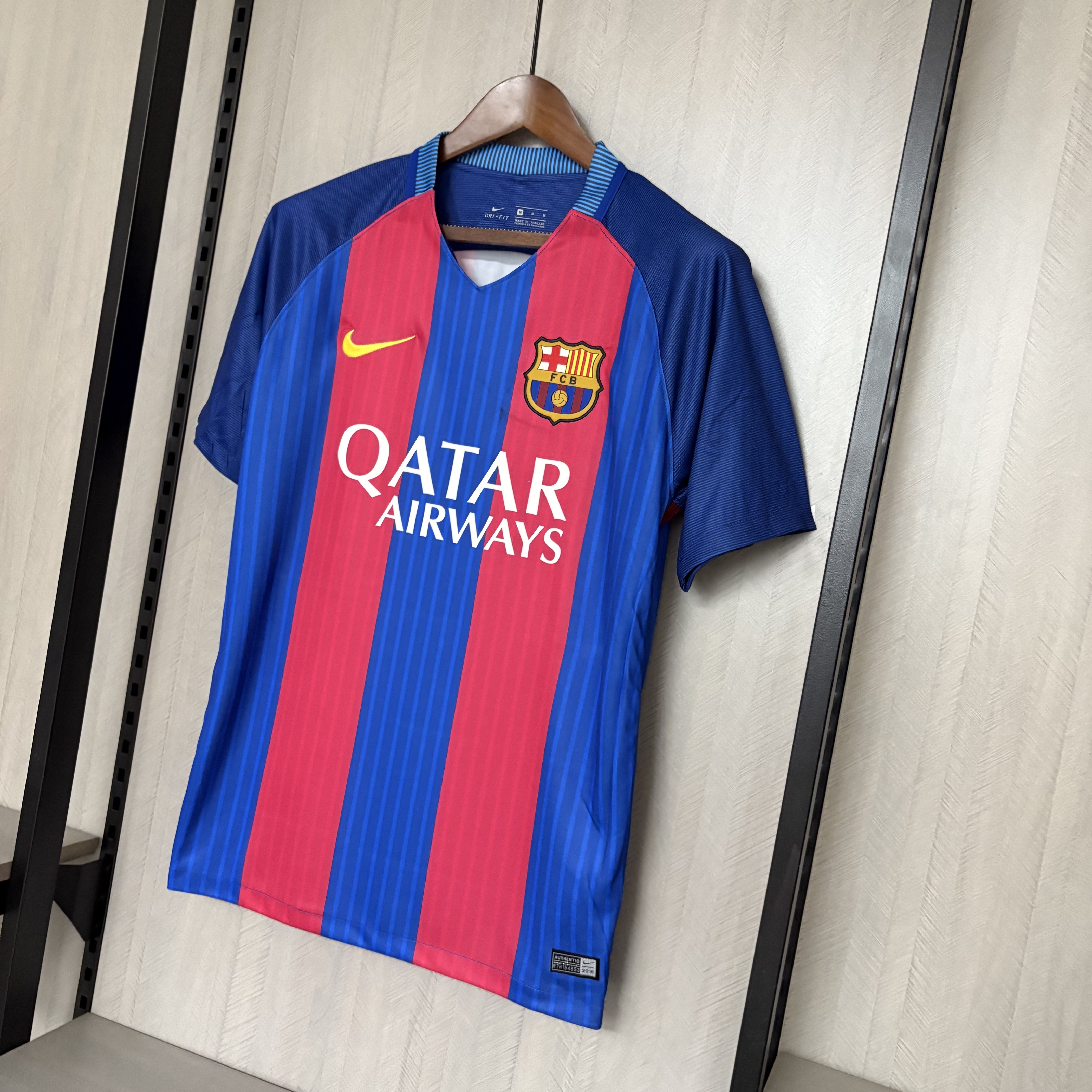 Barcelona 16/17 Mens Retro Home Design 2 Jersey