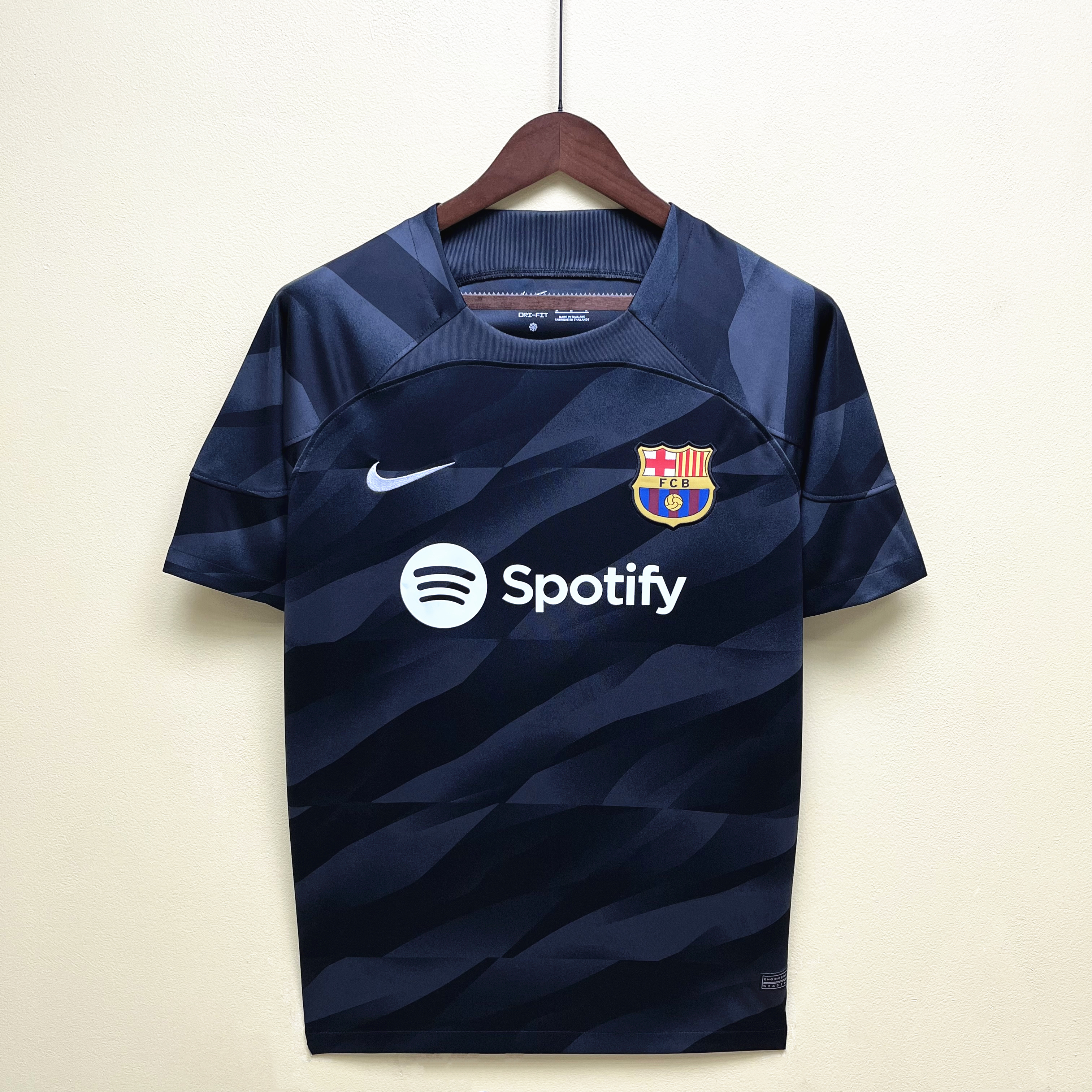 Barcelona 23/24 Mens Black Goalkeeper Jersey