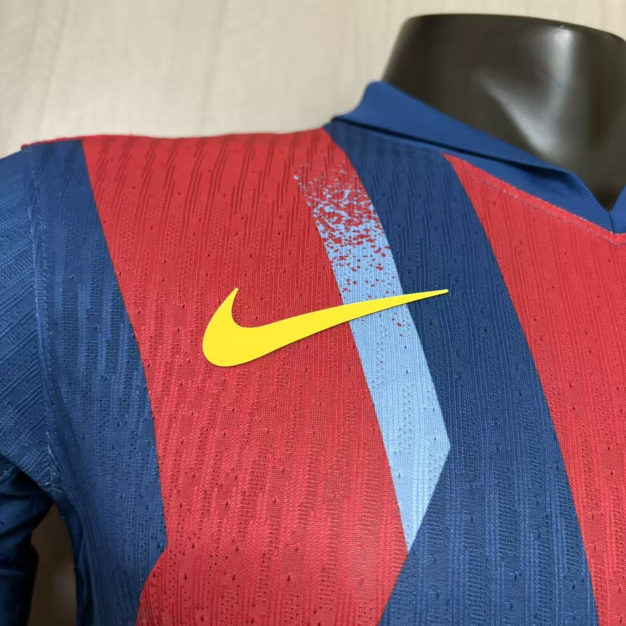Barcelona 25/26 Mens Player Version Fourth Jersey
