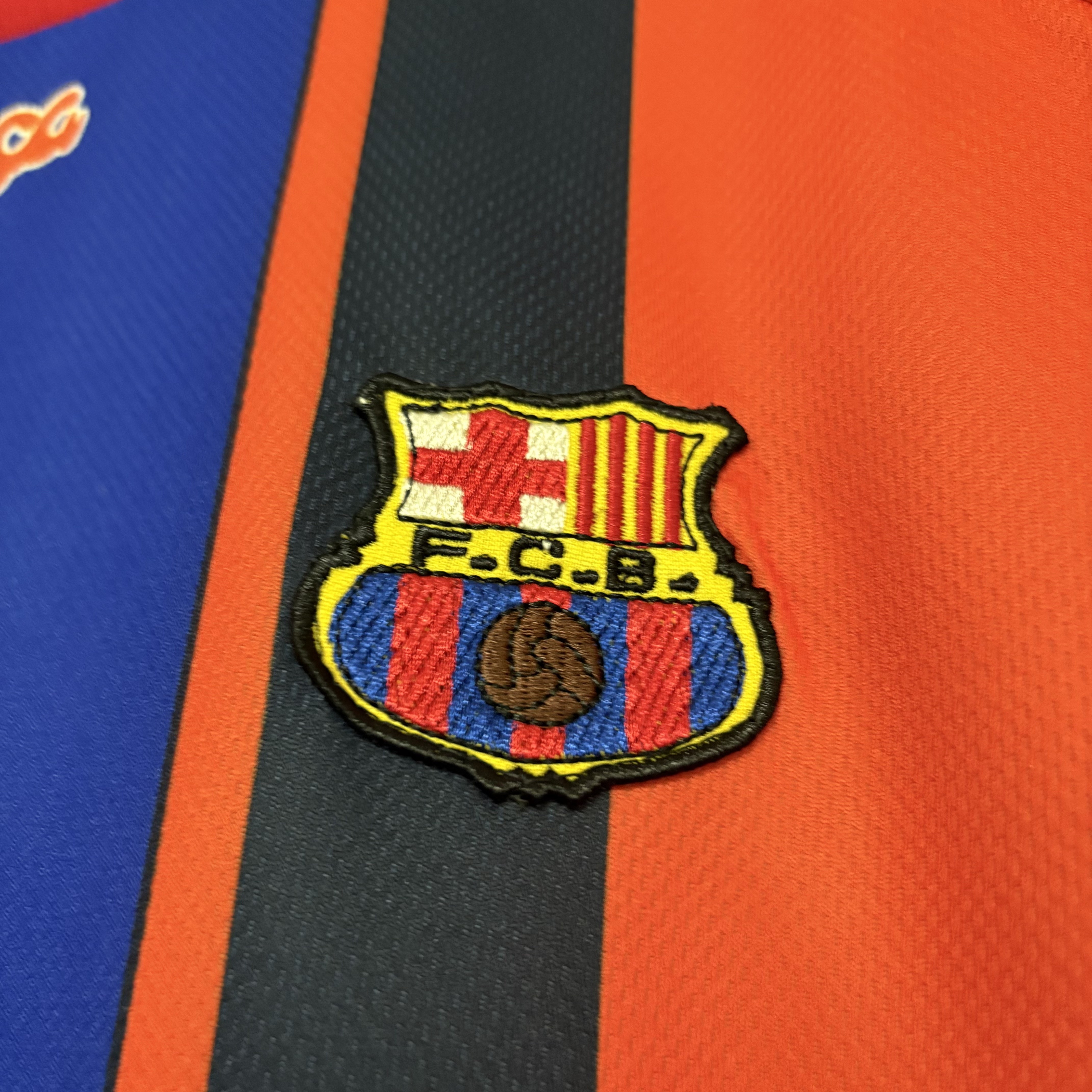 Barcelona 97/98 Mens Retro Away Jersey