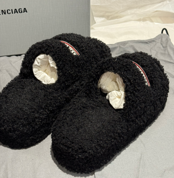 Balenciaga Furry Black Coke Label review Michael R