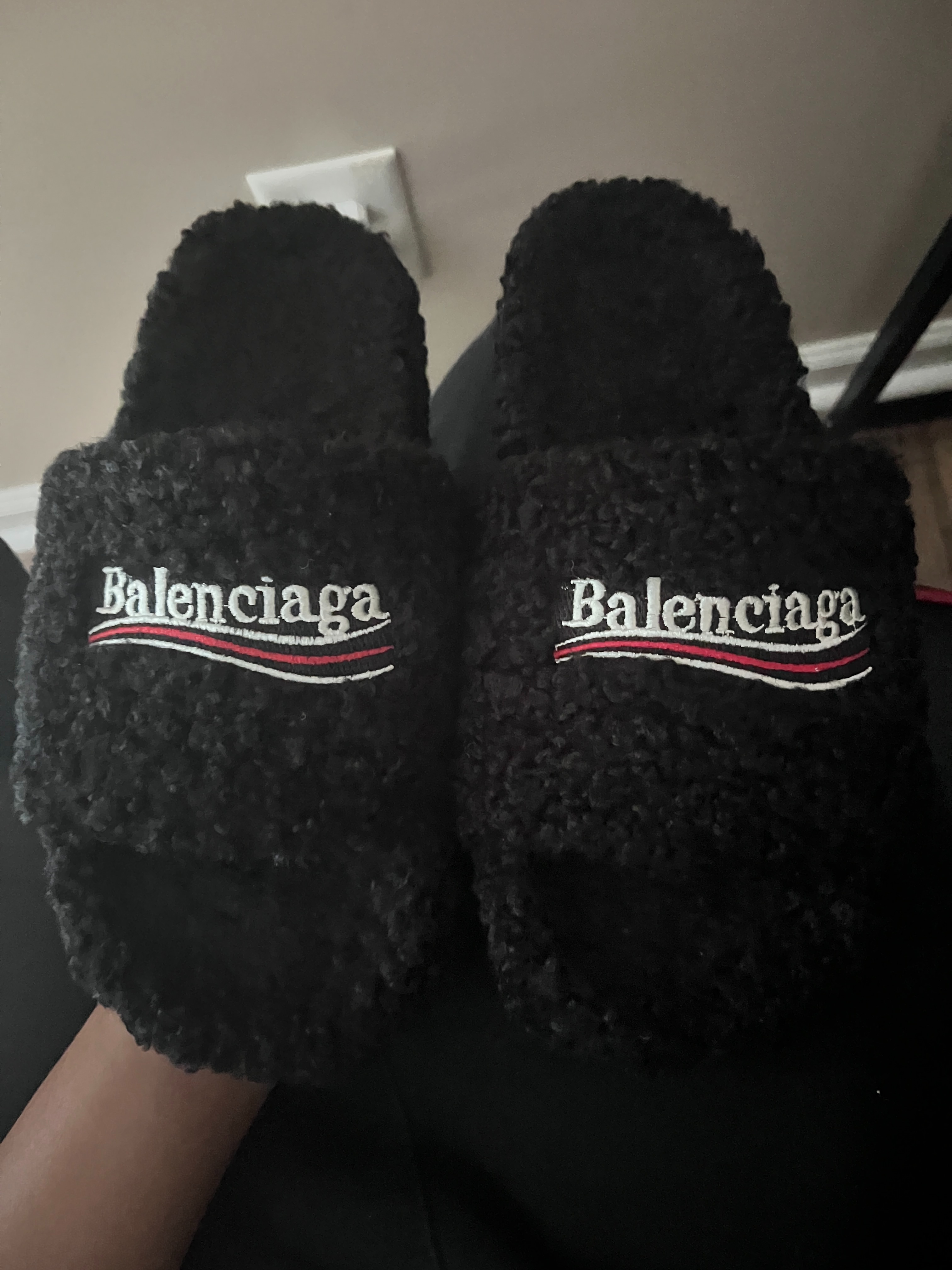 Balenciaga Furry Slides Black Coke review 3***k 02