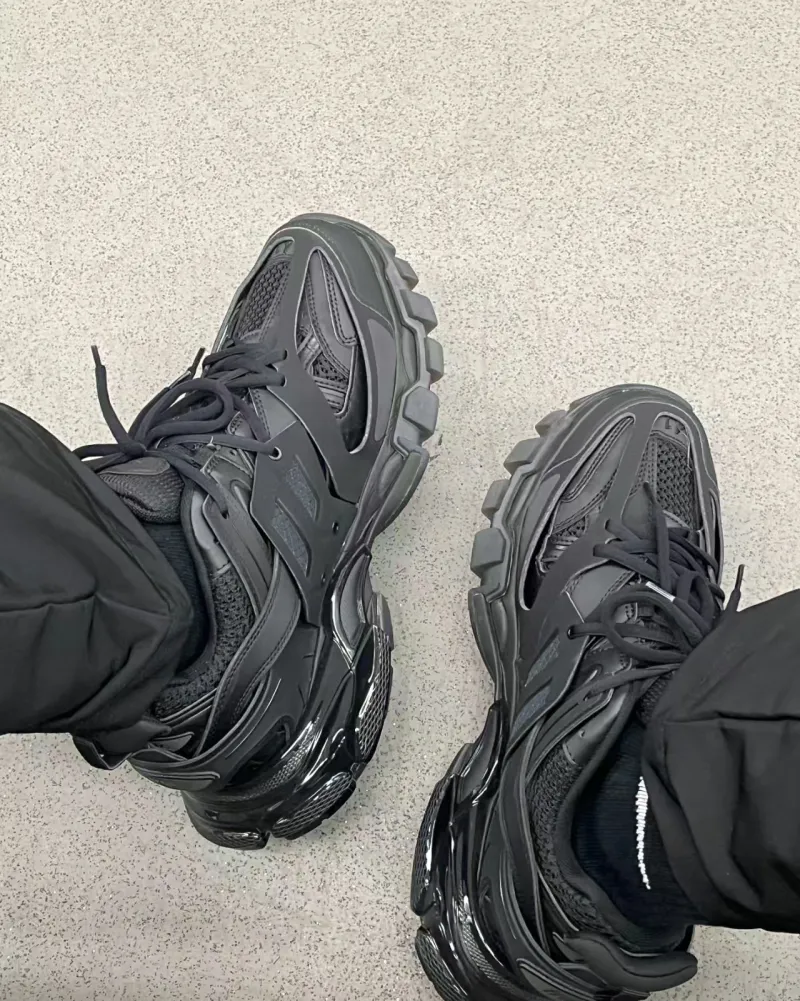 Balenciaga Track LED Sneaker Black review D***y