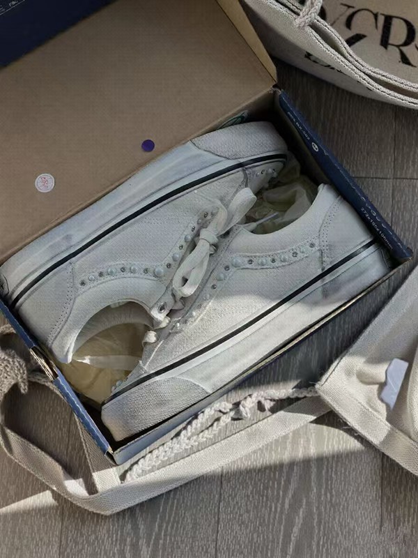 Vans Old Skool 36 LX Pearlized Pack Marshmallow White review Brandon K.