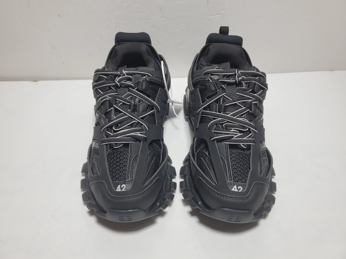WBC shoes shipping：Balenciaga Track LED Sneaker Black