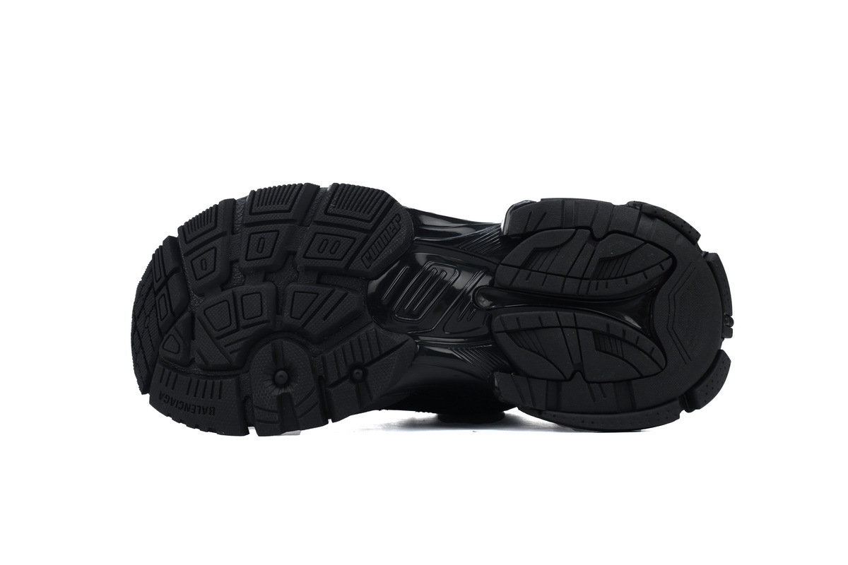 Balenciaga Runner Black 656065 W3RA1 1000 