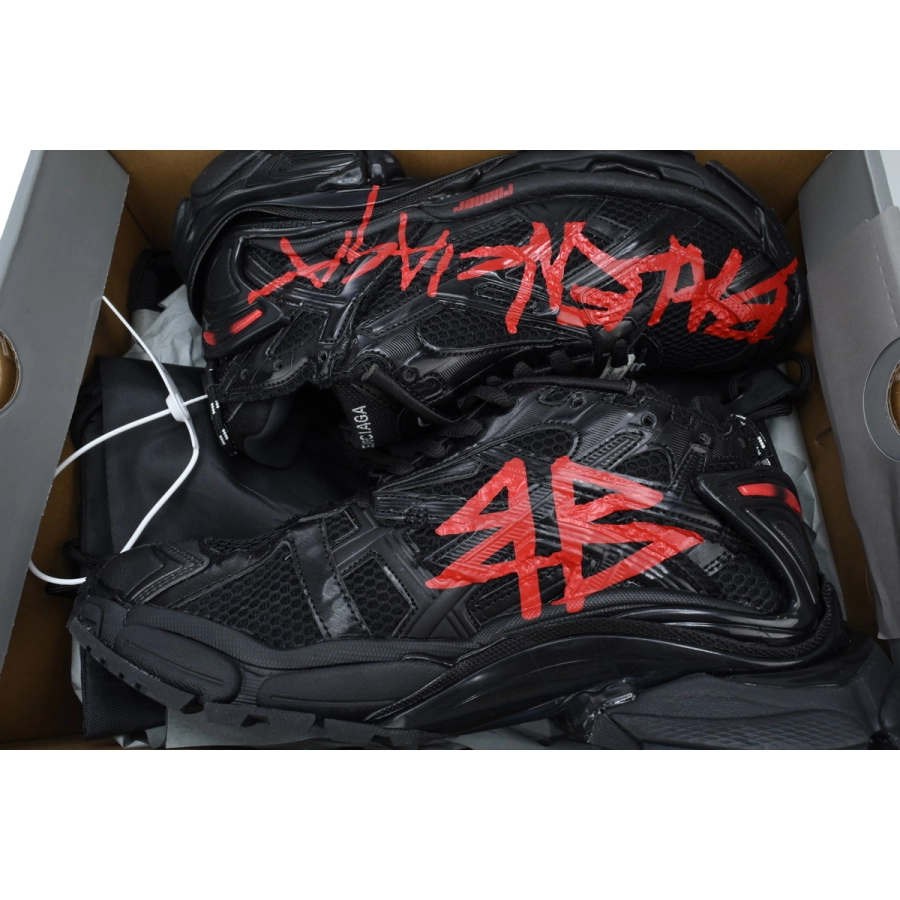 Balenciaga Runner Black And Red Characters