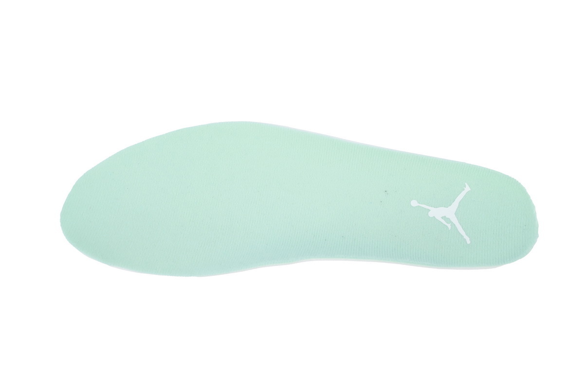 Air Jordan 11 Retro Low 'Igloo' AH7860-103