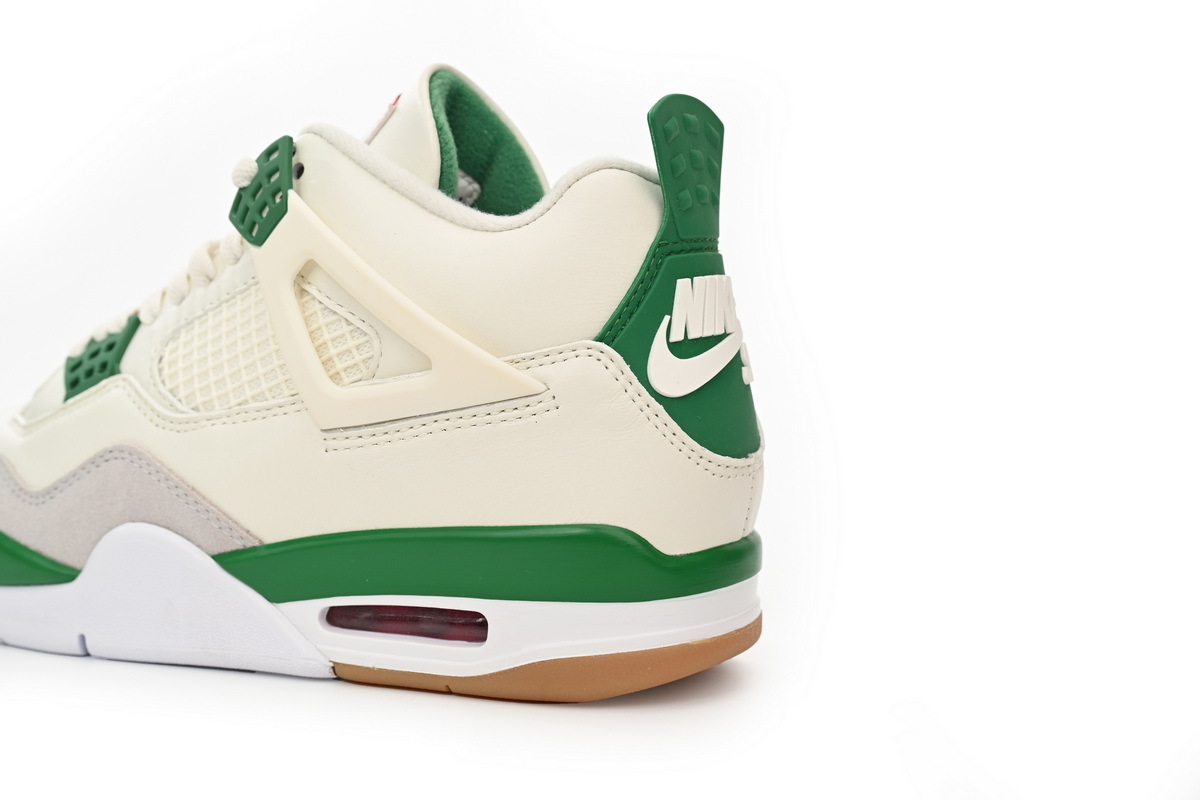Nike SB x Air Jordan 4 “Pine Green”Calaite DR5415-103