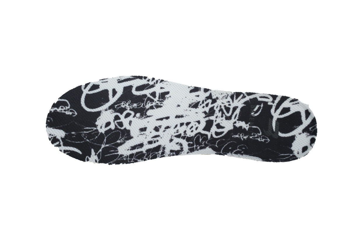 Balenciaga Bouncer Defender Graffiti 685611 W2RG1 9015