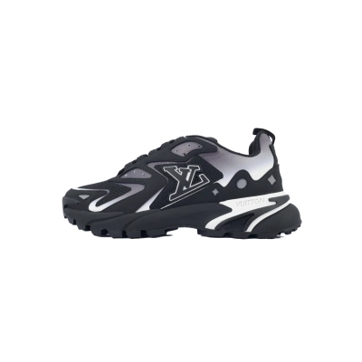 Louis Vuitton Runner Tatic Black Silver 01