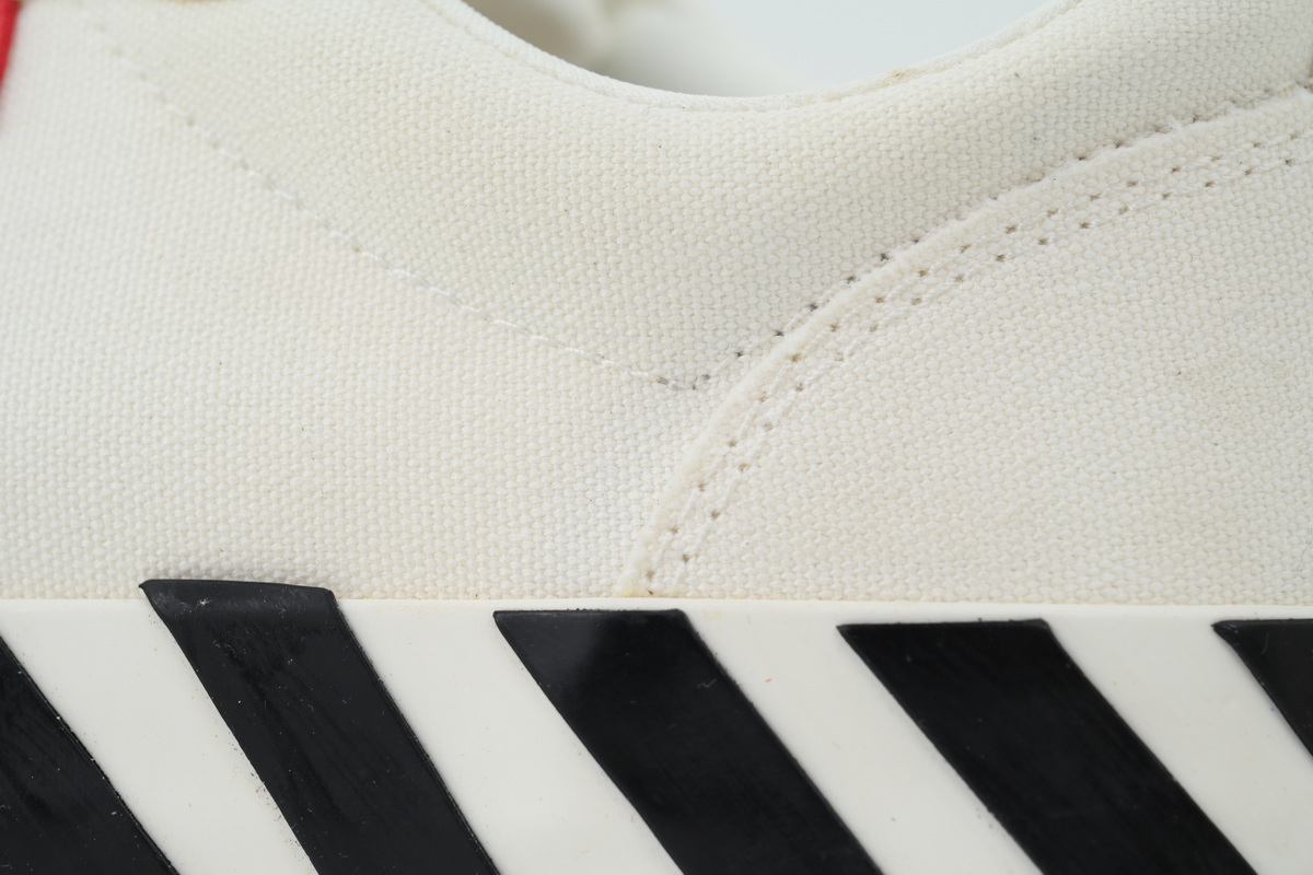 Off-White Vulc Low “White Red”  OMIA085C99FAB001 0125
