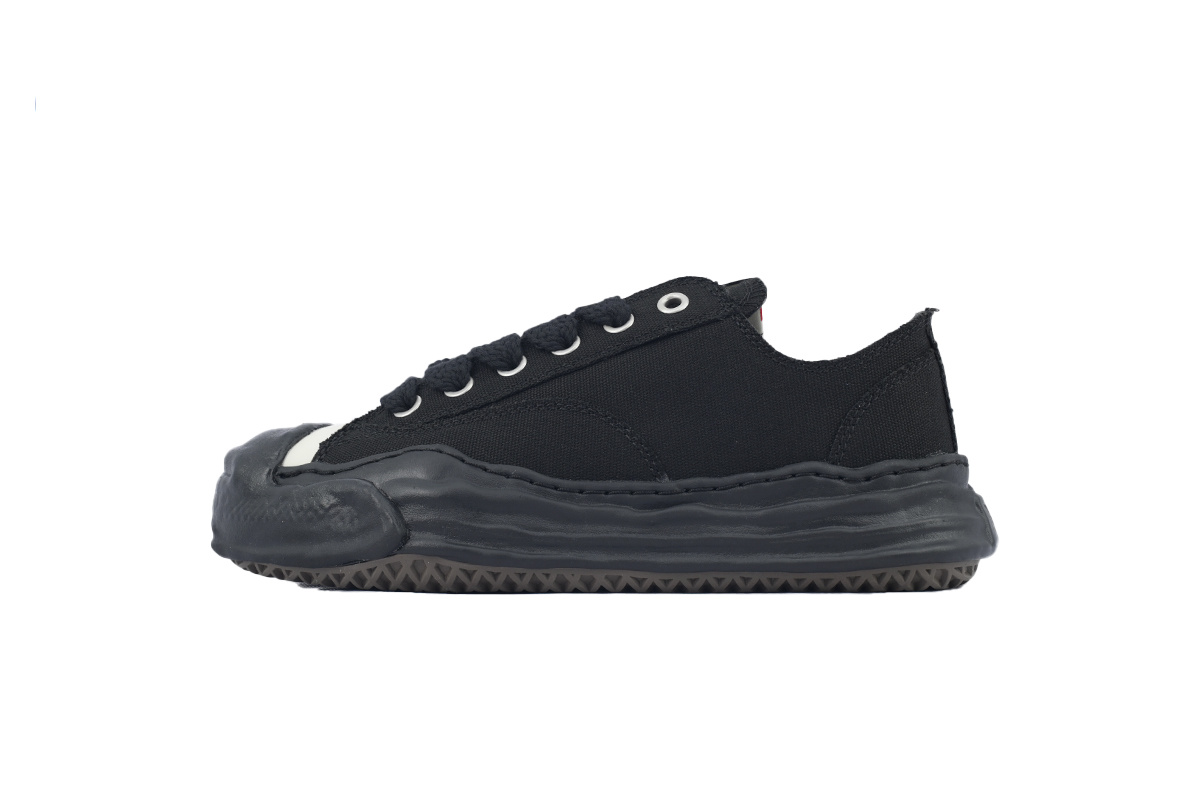 Maison Mihara Yasuhiro Peterson OG Sole Canvas Low Top Sneakers Black Black A01FW702