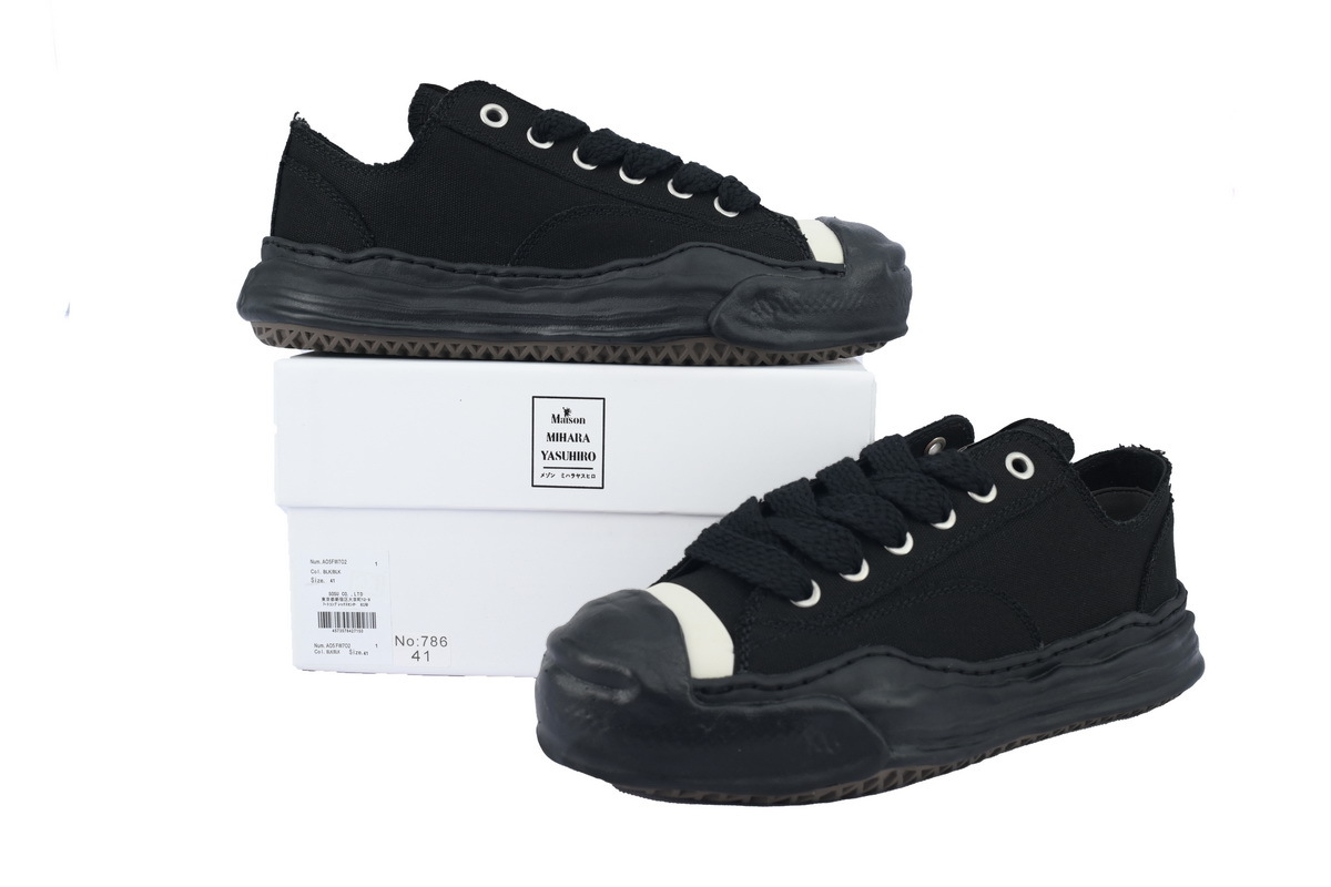 Maison Mihara Yasuhiro Peterson OG Sole Canvas Low Top Sneakers Black Black A01FW702