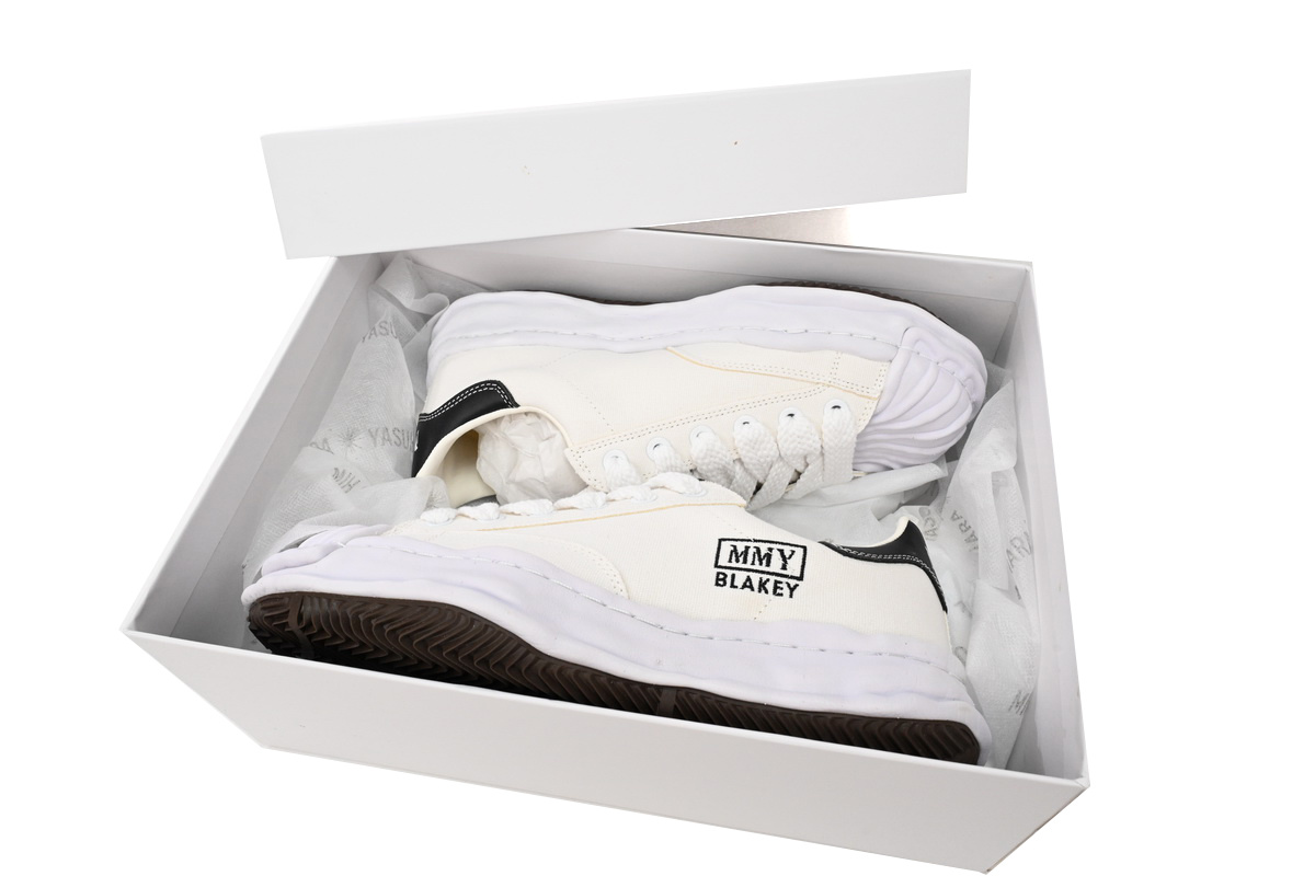 Maison Mihara Yasuhiro Blakey OG Sole Canvas Low White White Sole Black Heel