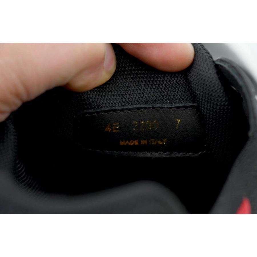 Prada America’s Cup “Black Red”