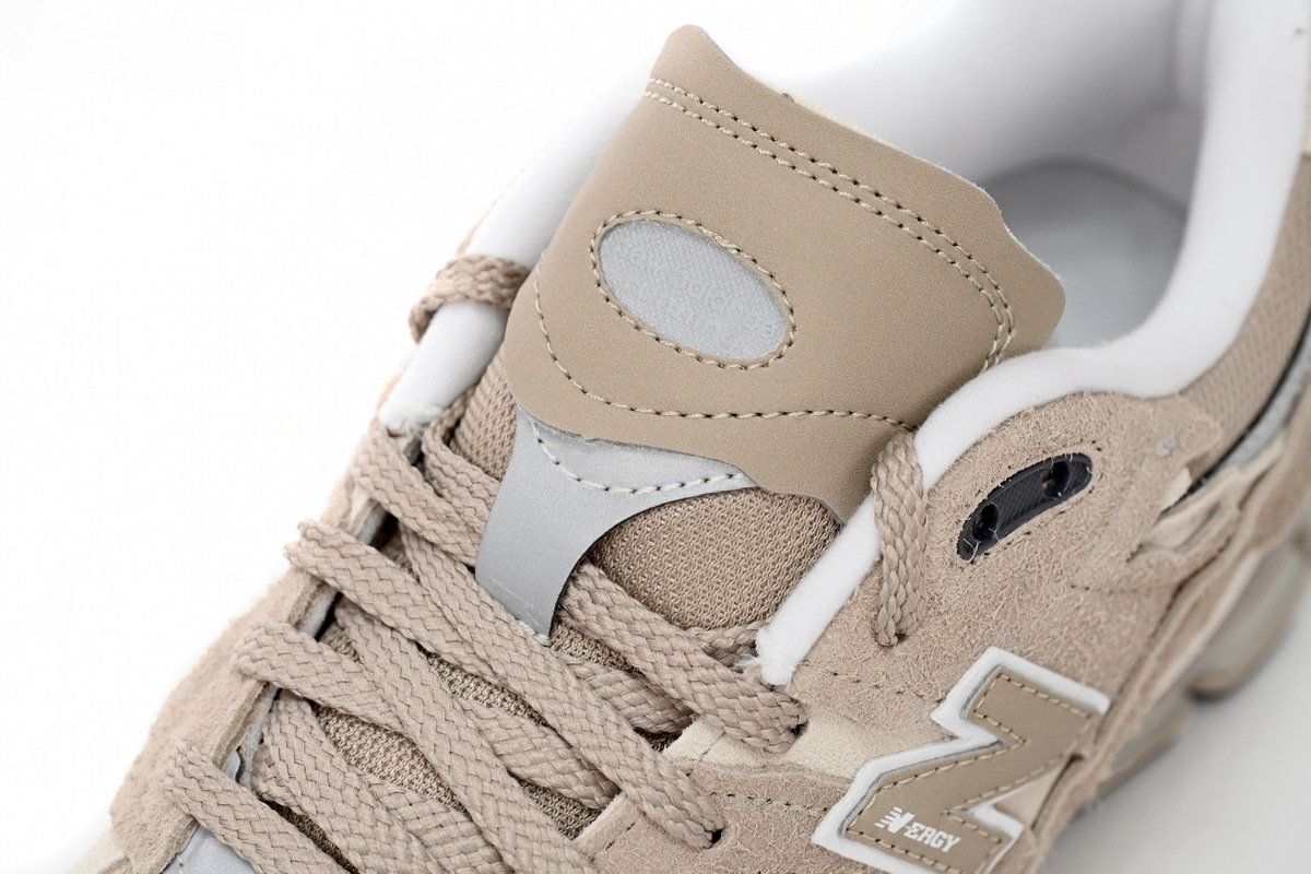New Balance 2002R Shallow Khaki M2002RDL 