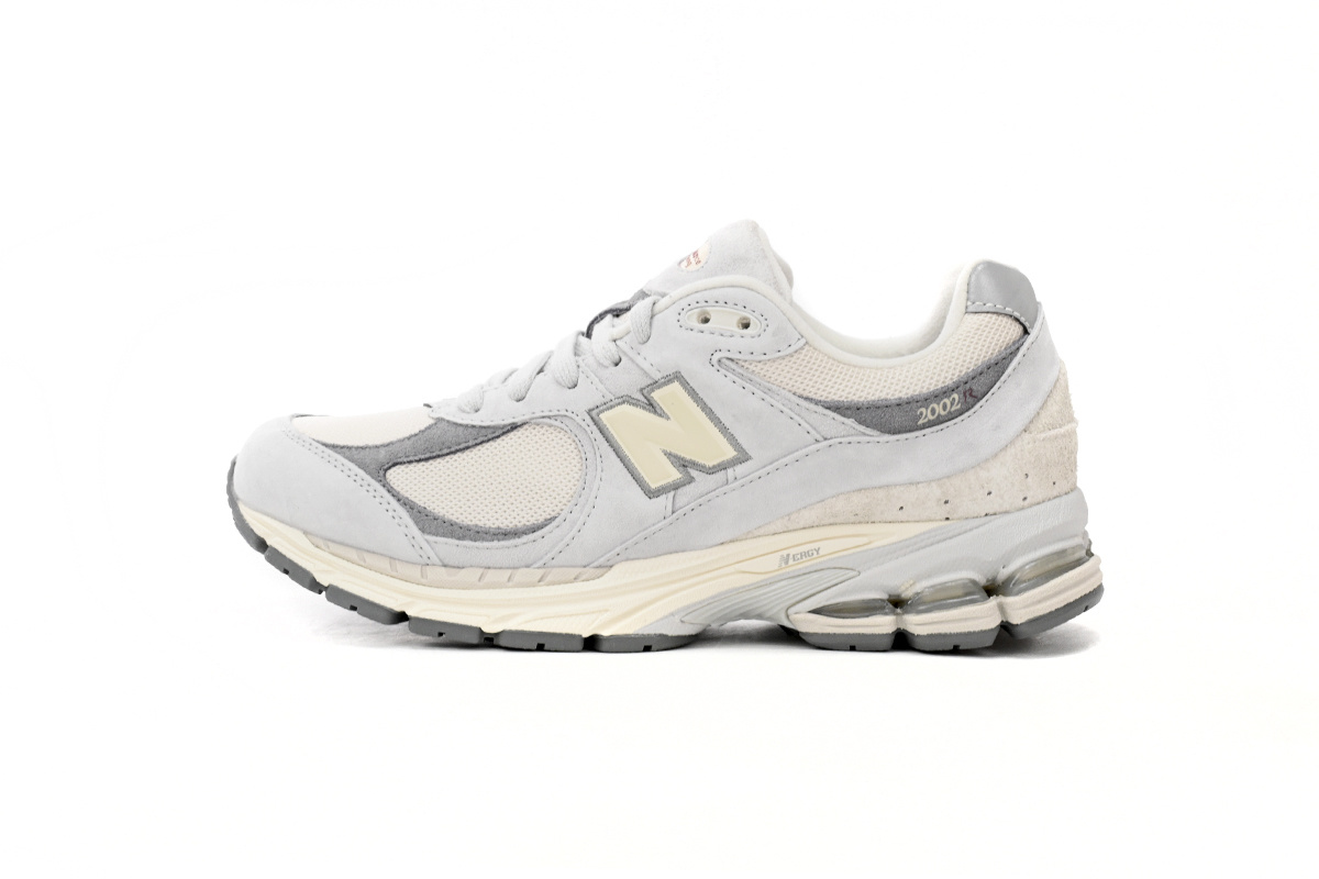 New Balance 2002R Grey Cream Sneakers M2002RLN