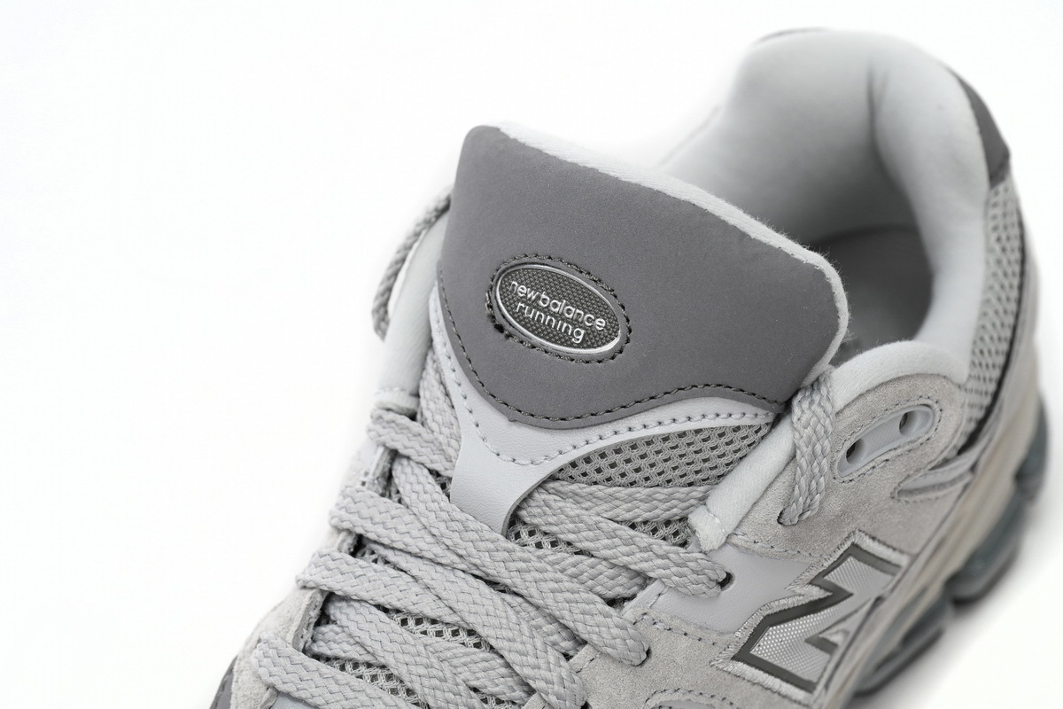 New Balance 2002R Marblehead Light Aluminum M2002RO 