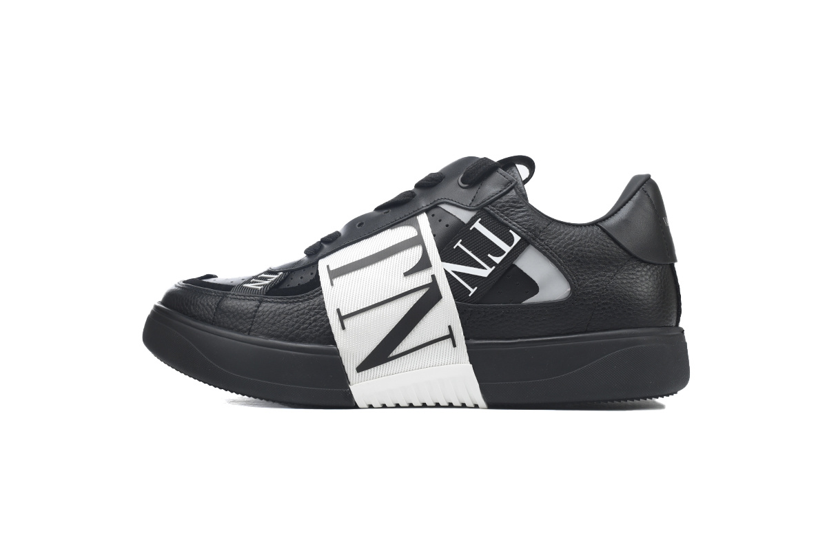 Valentino Garavani Low-Top Black / White Leather Sneakers